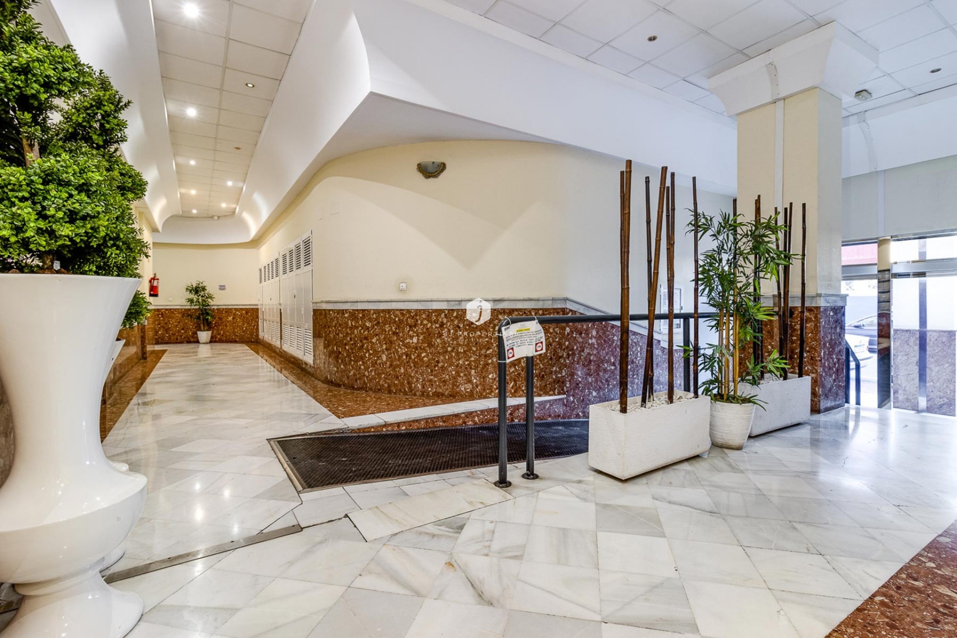 D'occasion - Appartement -
Torrevieja - Costa Blanca