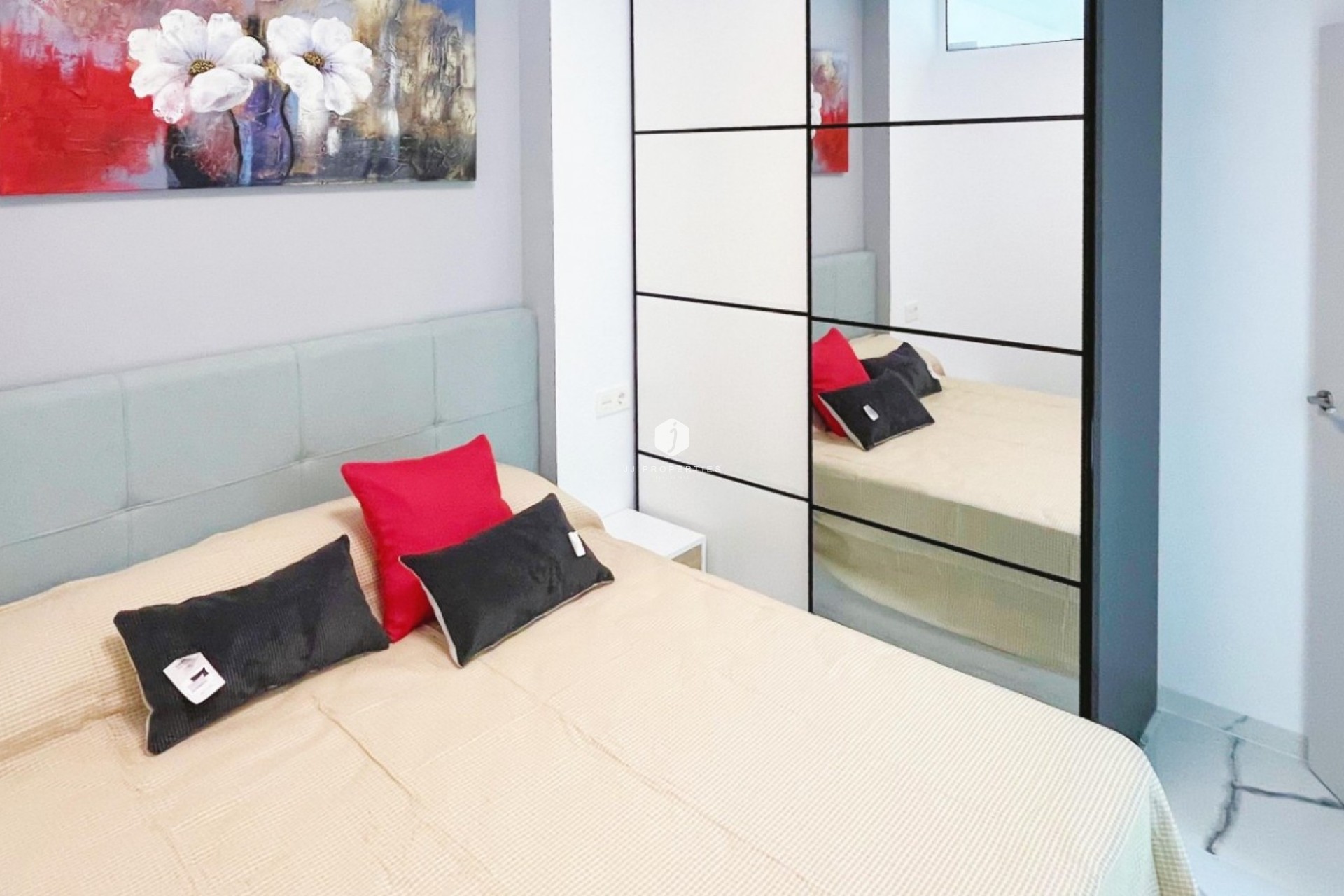 D'occasion - Appartement -
Torrevieja - Costa Blanca