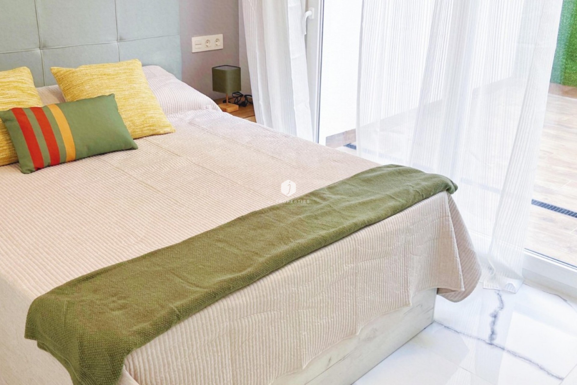 D'occasion - Appartement -
Torrevieja - Costa Blanca