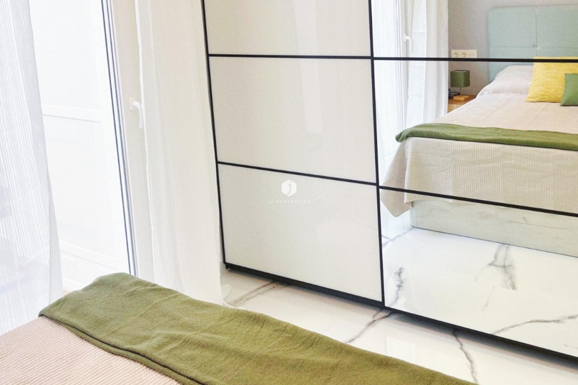 D'occasion - Appartement -
Torrevieja - Costa Blanca