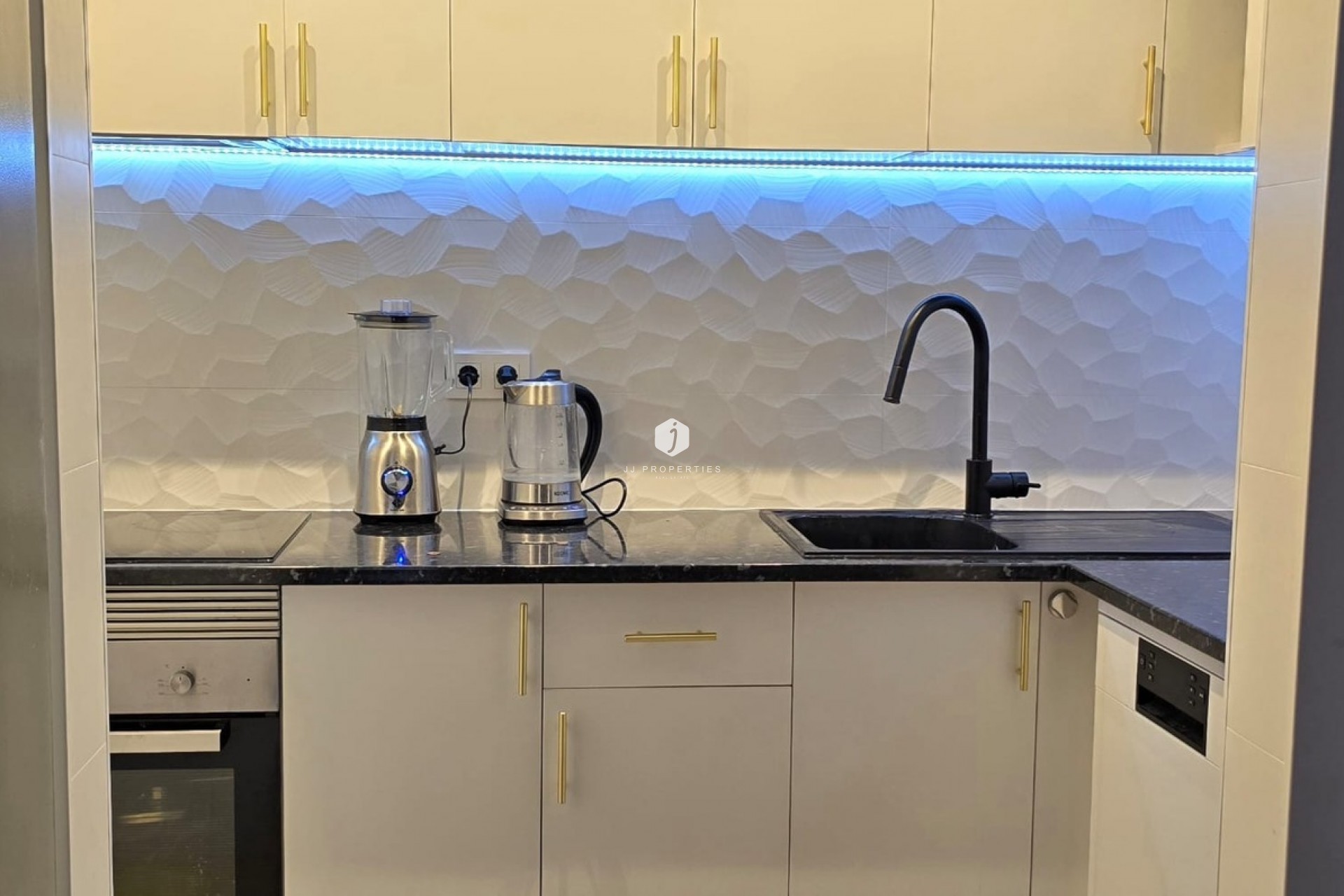 D'occasion - Appartement -
Torrevieja - Costa Blanca