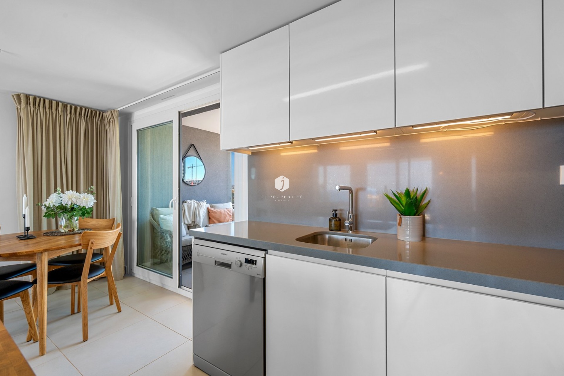 D'occasion - Appartement -
Torrevieja - Costa Blanca