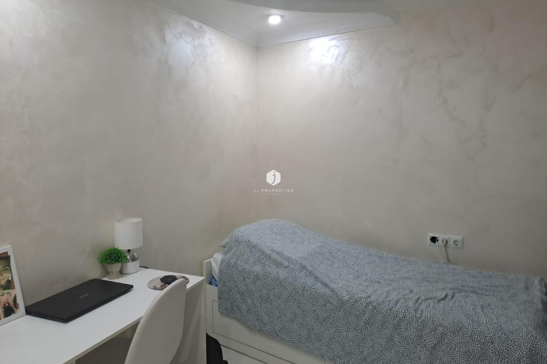 D'occasion - Appartement -
Torrevieja - Costa Blanca