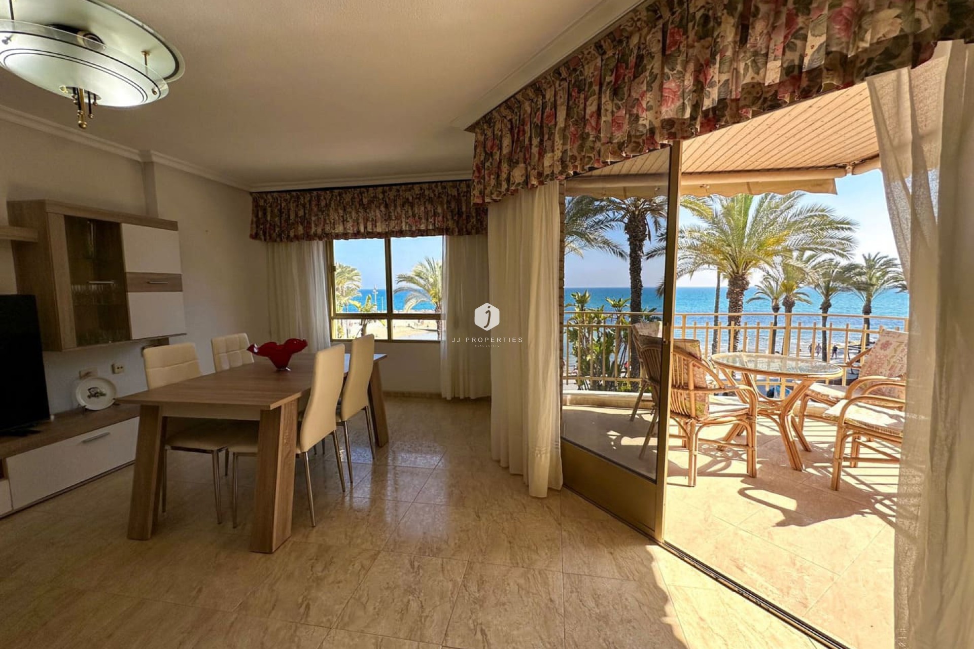 D'occasion - Appartement -
Torrevieja - Costa Blanca
