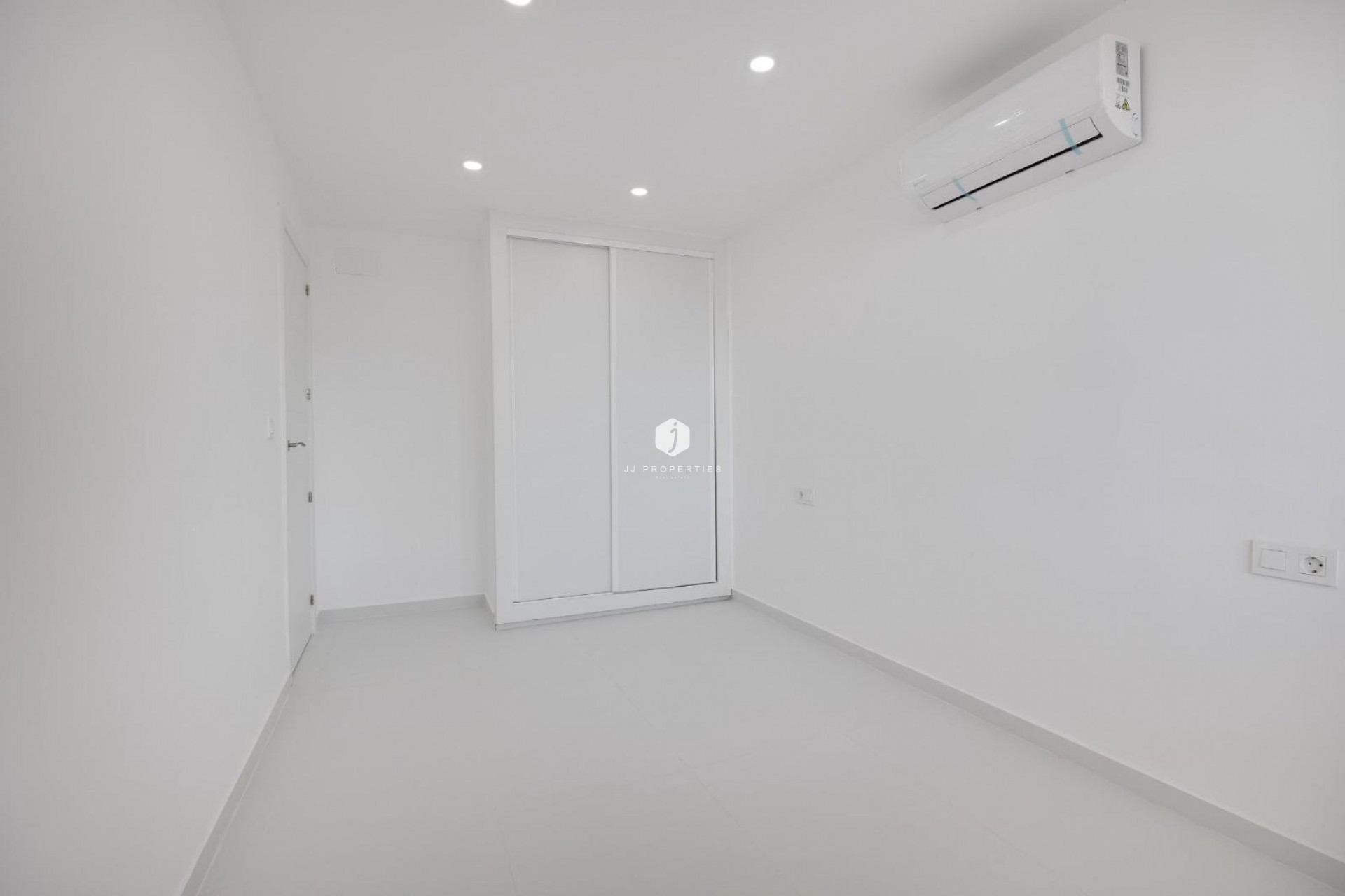 D'occasion - Appartement -
Torrevieja - Costa Blanca