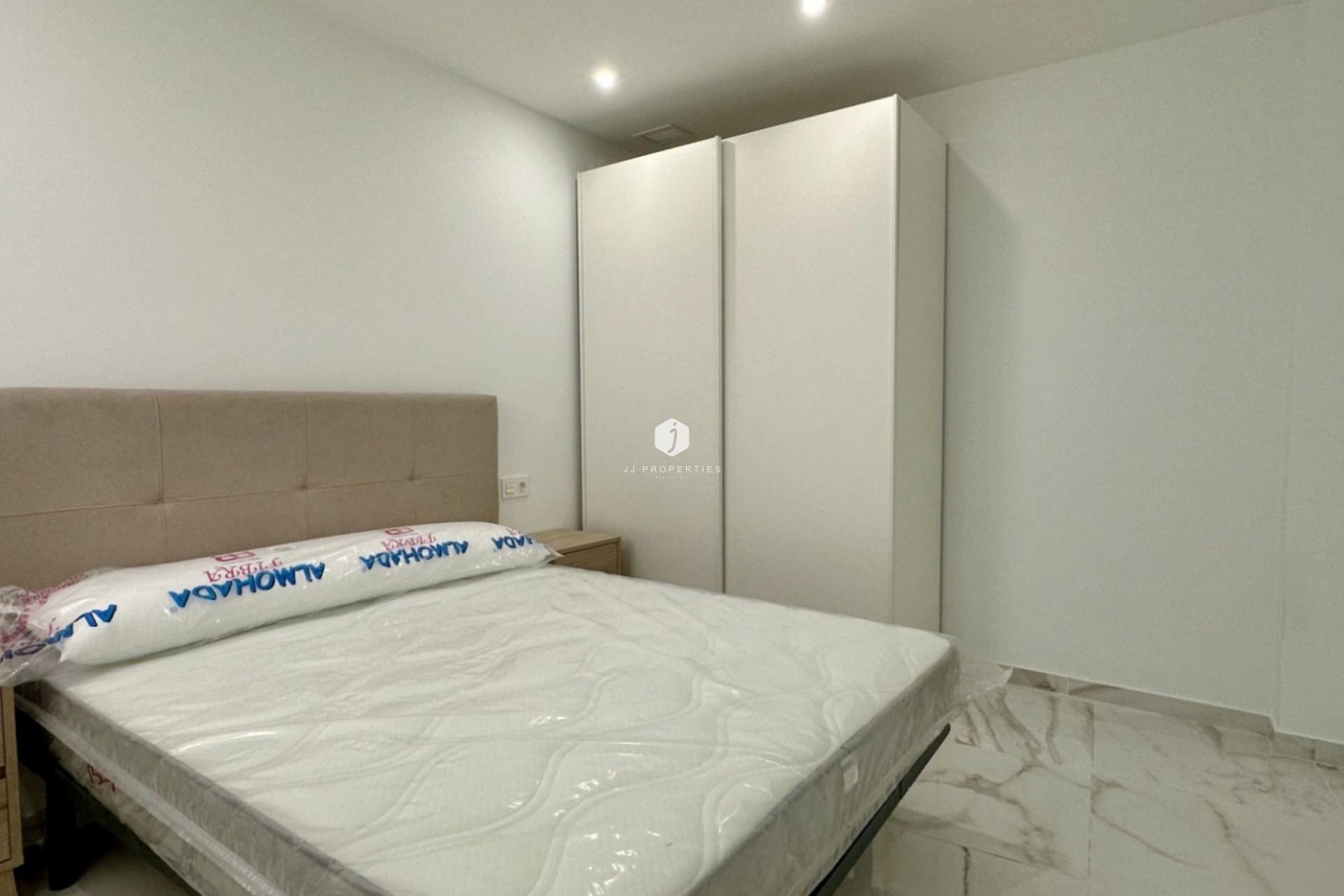 D'occasion - Appartement -
Torrevieja - Costa Blanca