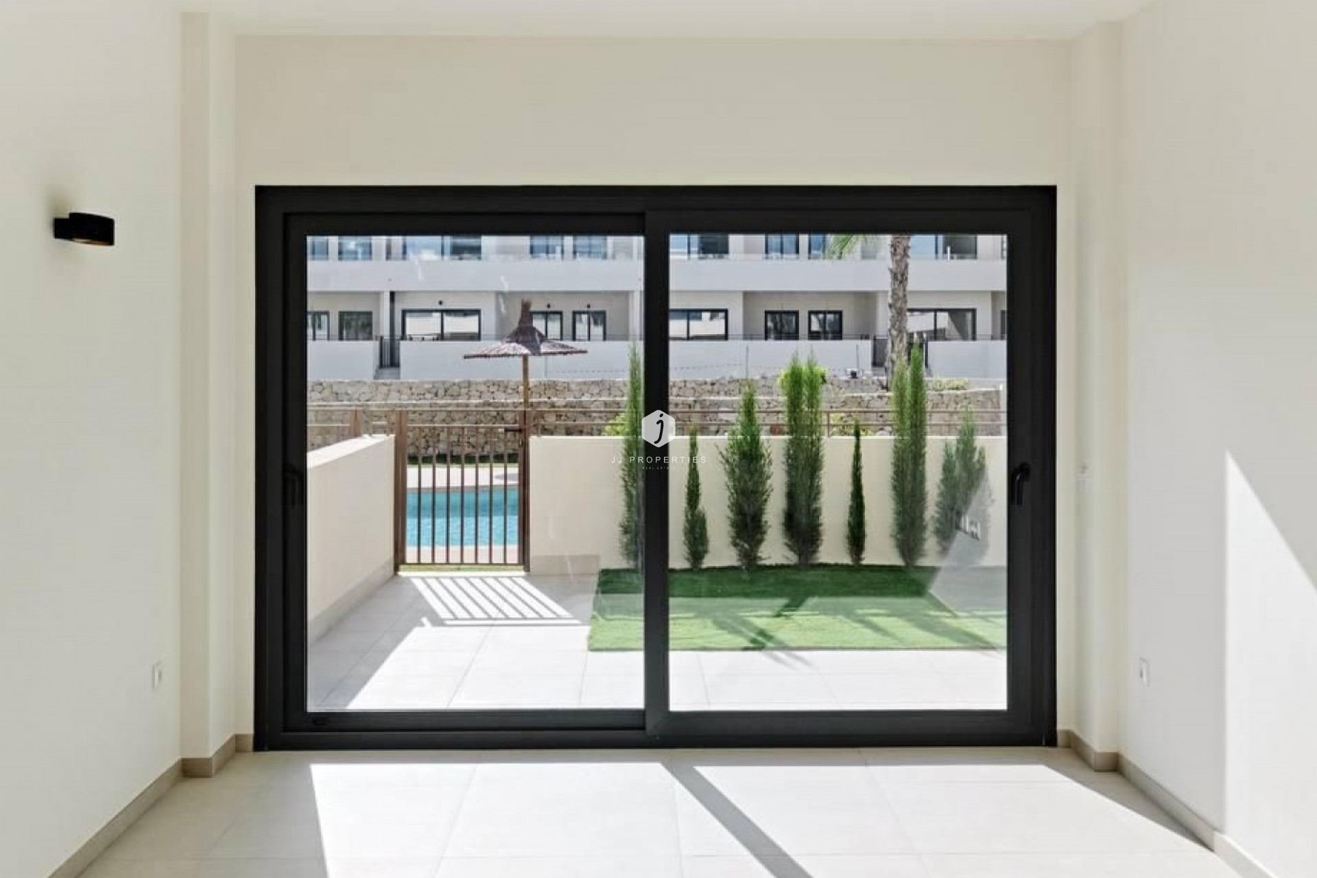 D'occasion - Appartement -
Torrevieja - Costa Blanca