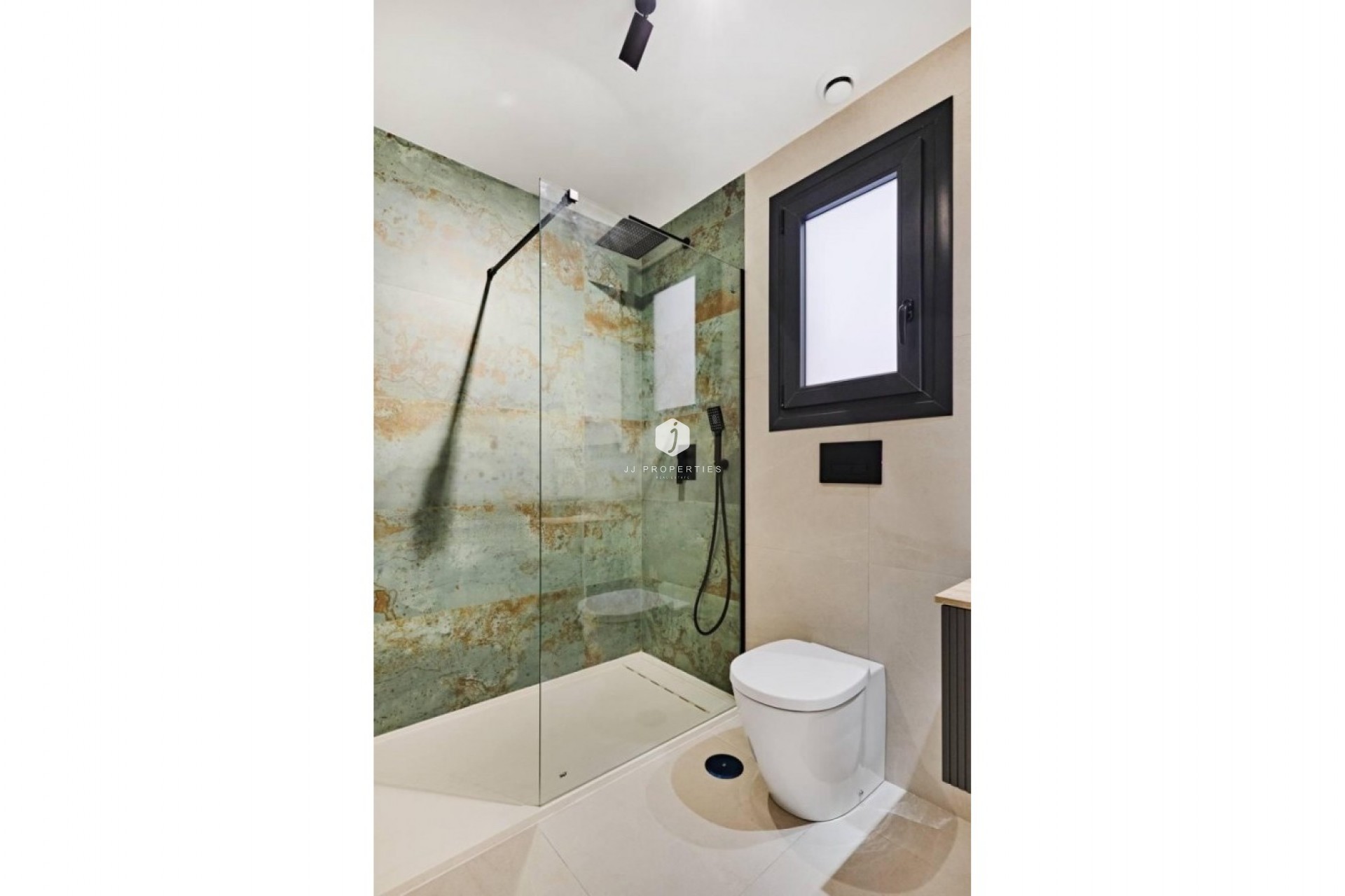 D'occasion - Appartement -
Torrevieja - Costa Blanca