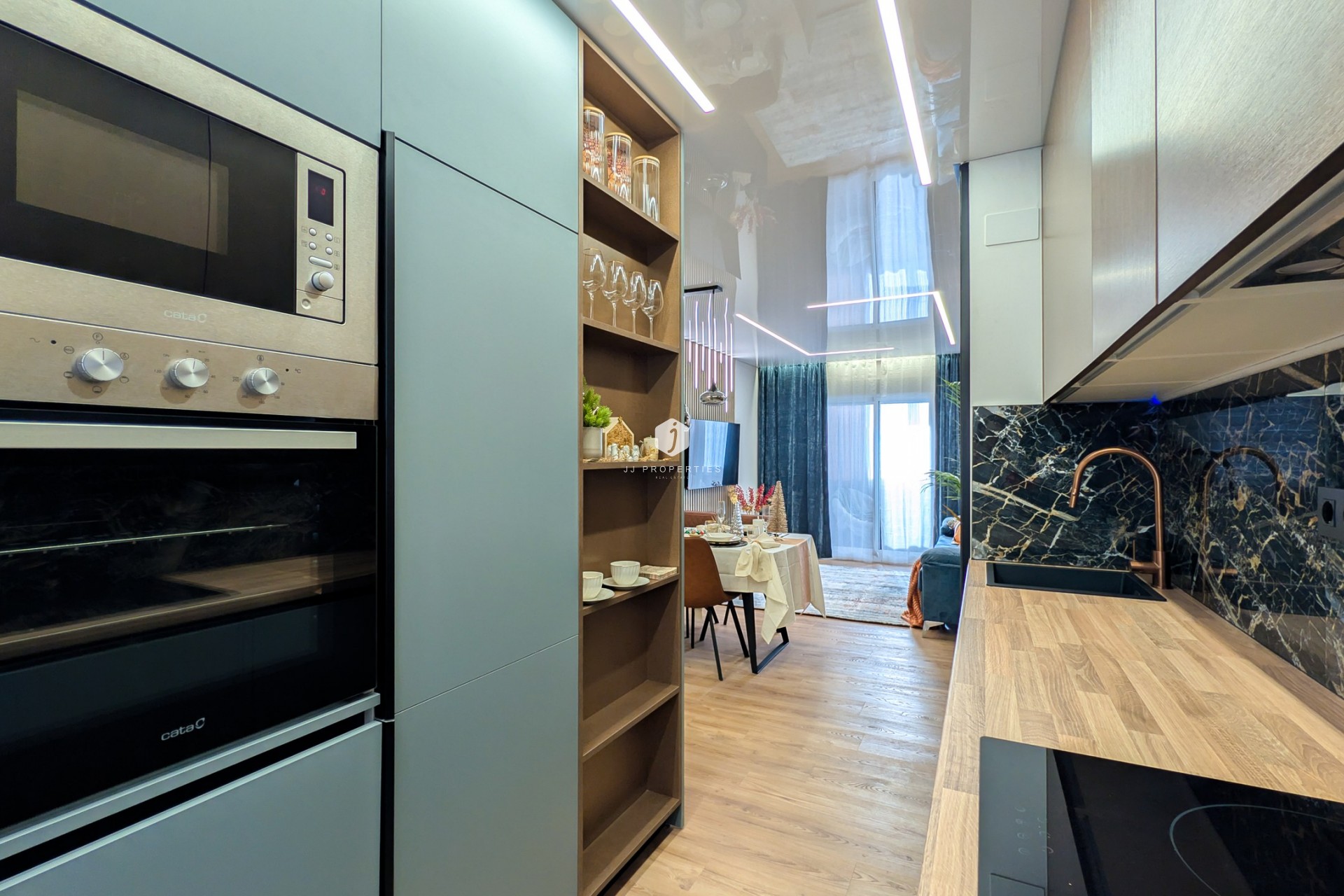 D'occasion - Appartement -
Torrevieja - Costa Blanca