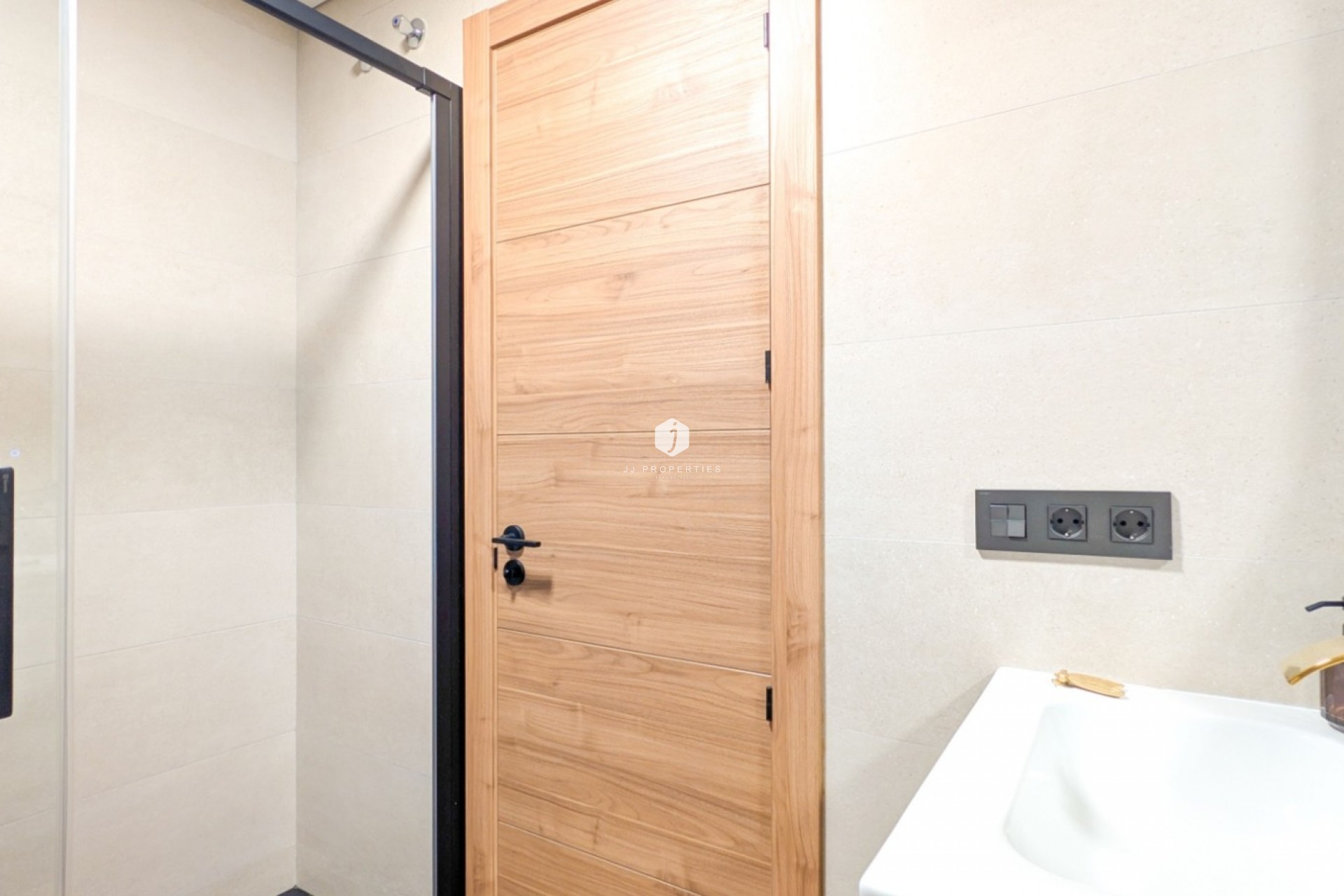 D'occasion - Appartement -
Torrevieja - Costa Blanca