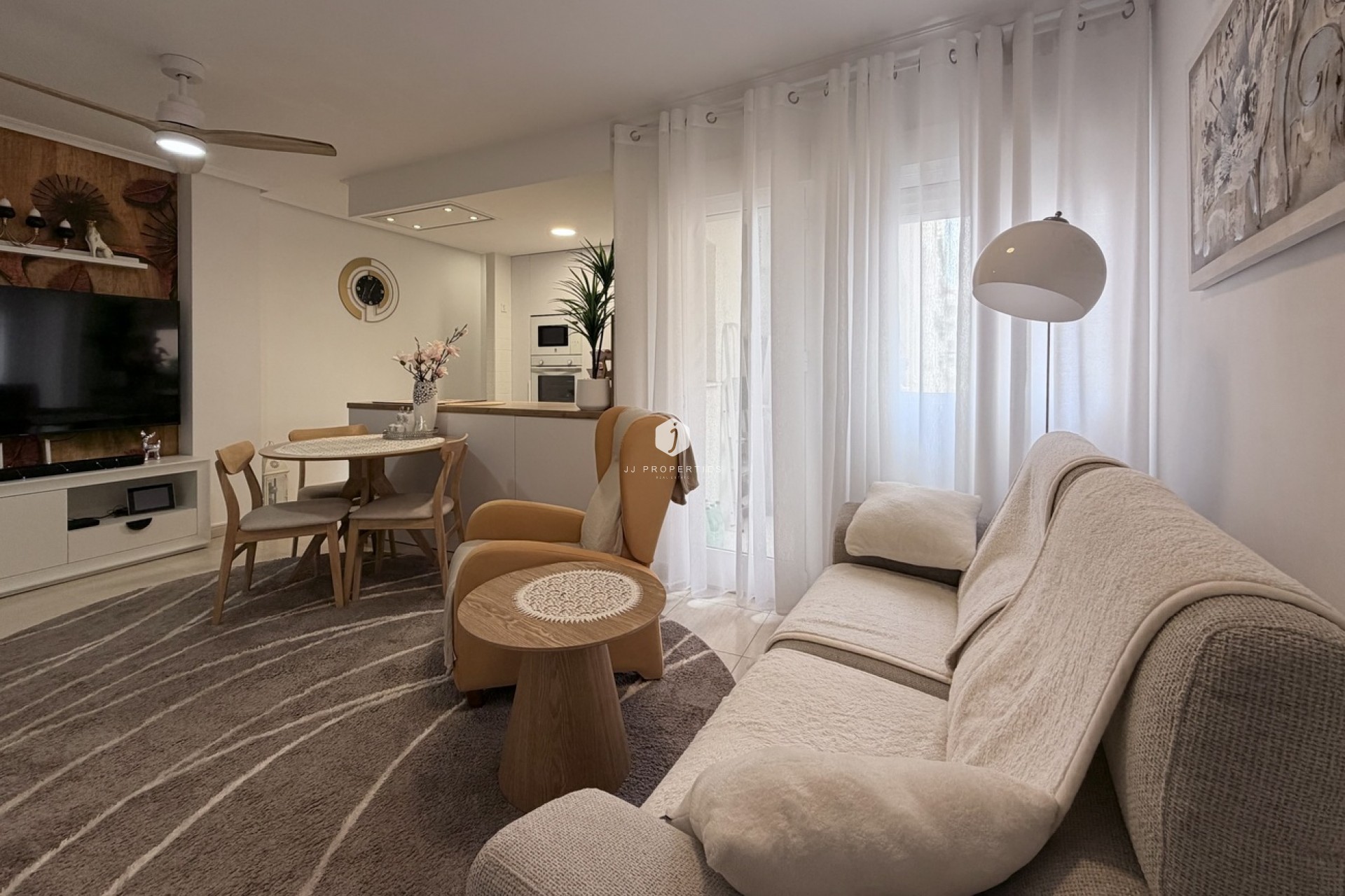 D'occasion - Appartement -
Torrevieja - Costa Blanca