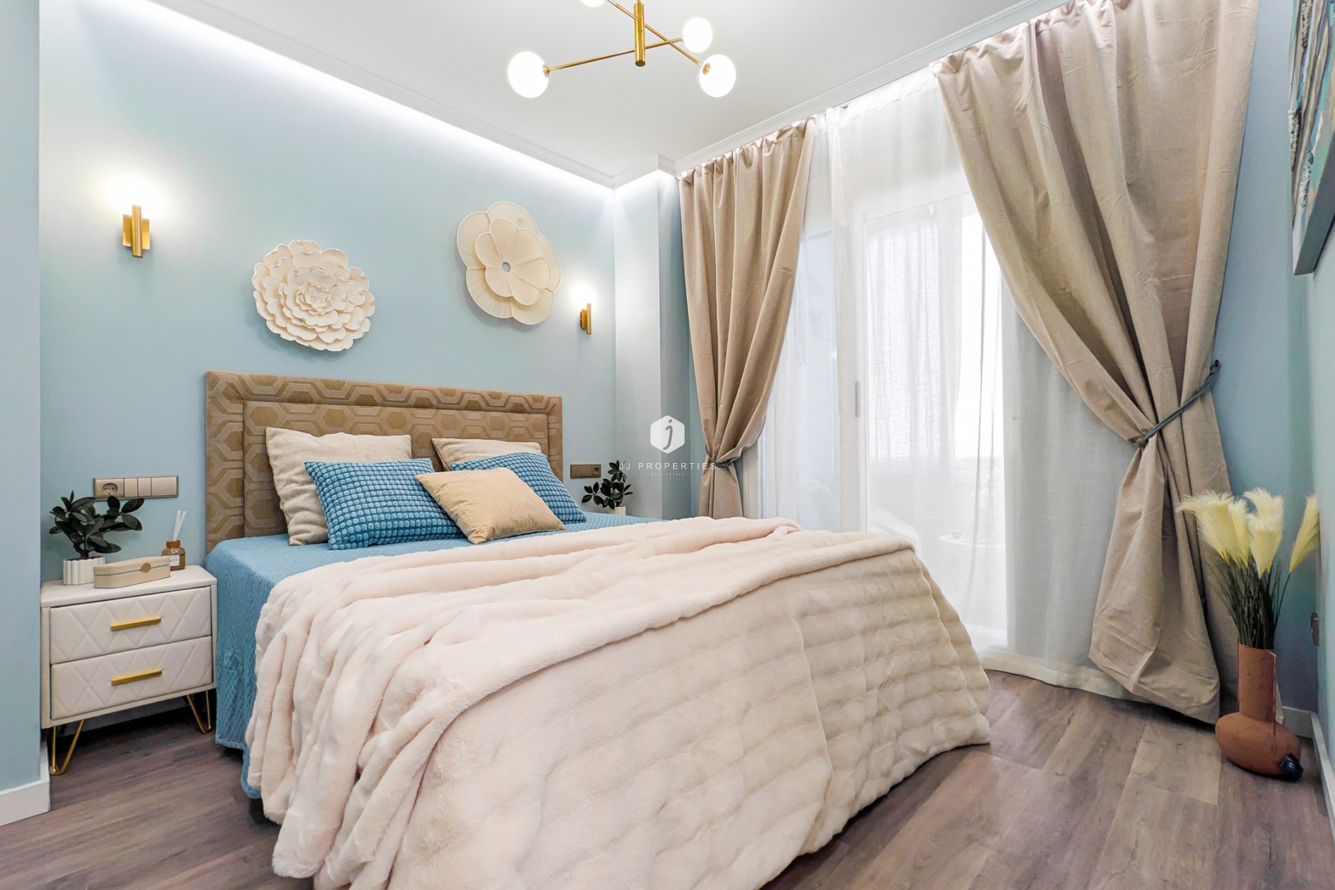 D'occasion - Appartement -
Torrevieja - Costa Blanca