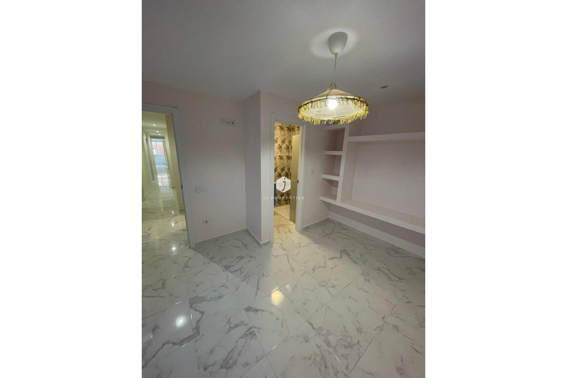 D'occasion - Appartement -
Torrevieja - Costa Blanca