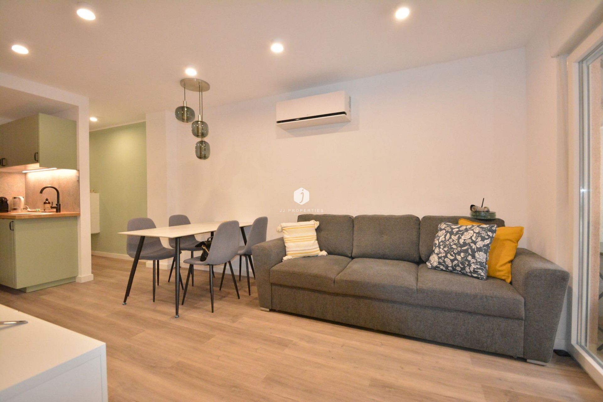 D'occasion - Appartement -
Torrevieja - Costa Blanca