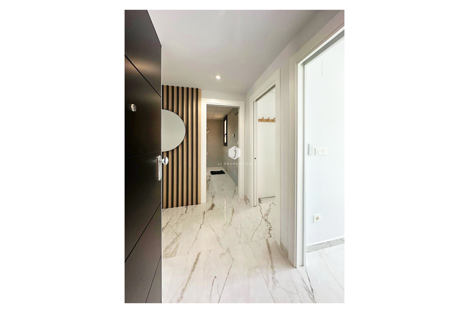 D'occasion - Appartement -
Torrevieja - Costa Blanca