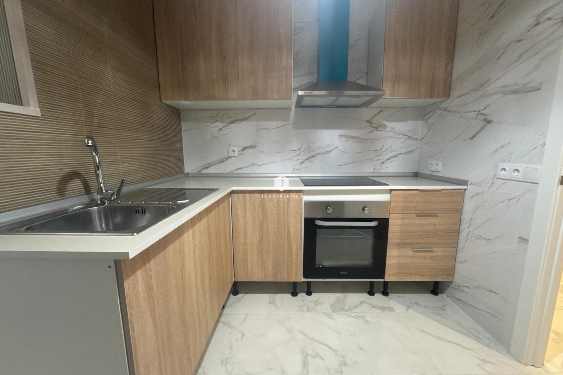 D'occasion - Appartement -
Torrevieja - Costa Blanca