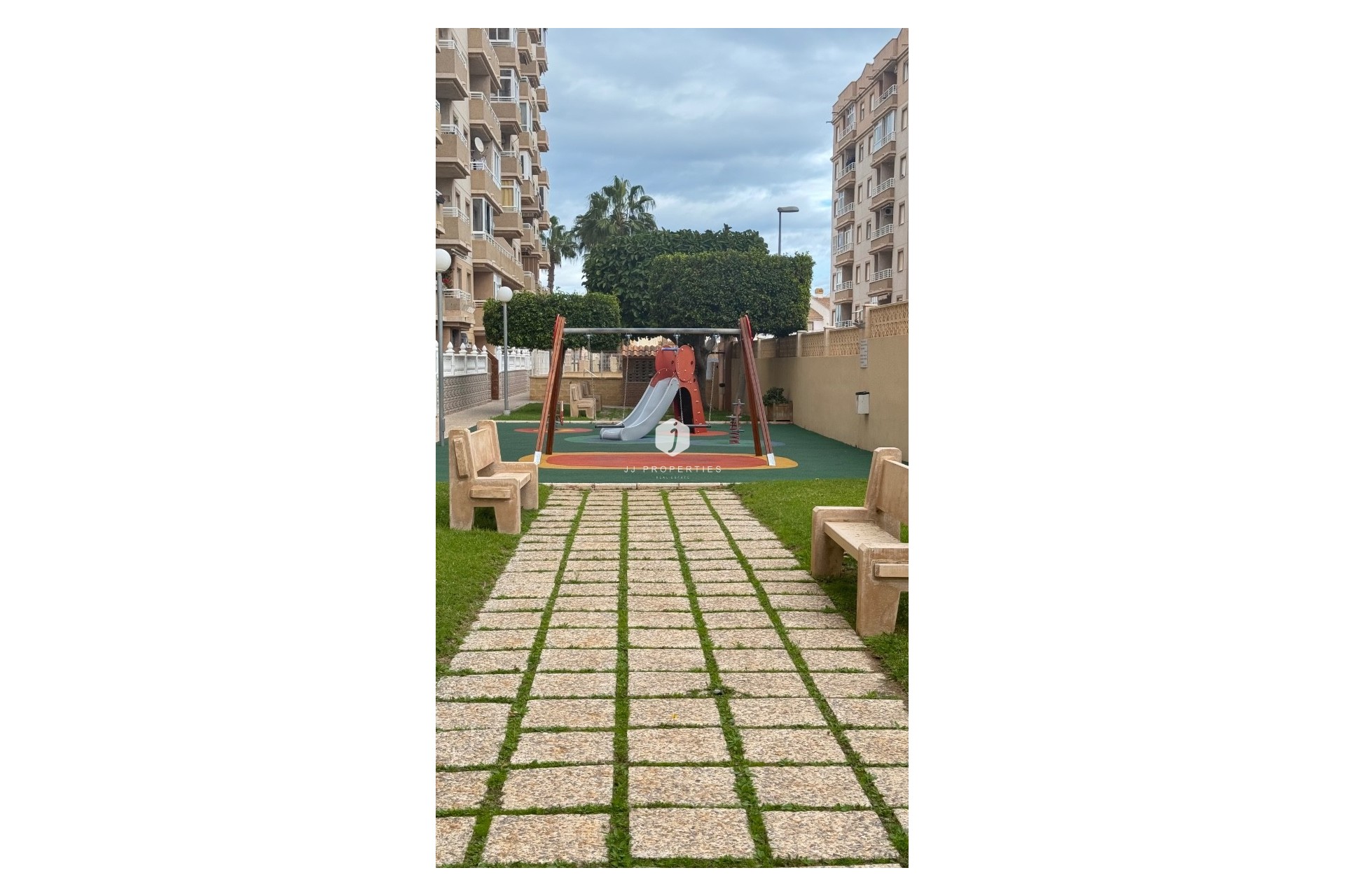 D'occasion - Appartement -
Torrevieja - Costa Blanca