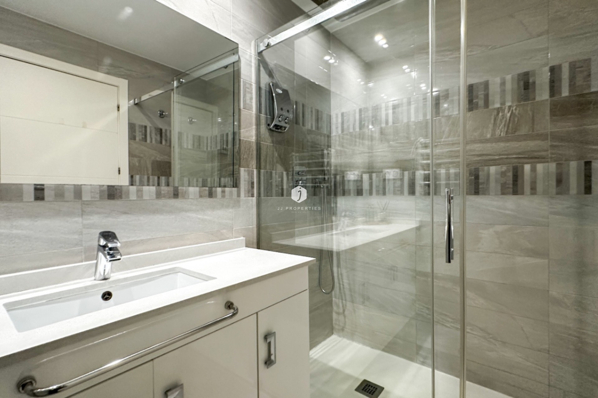 D'occasion - Appartement -
Torrevieja - Costa Blanca