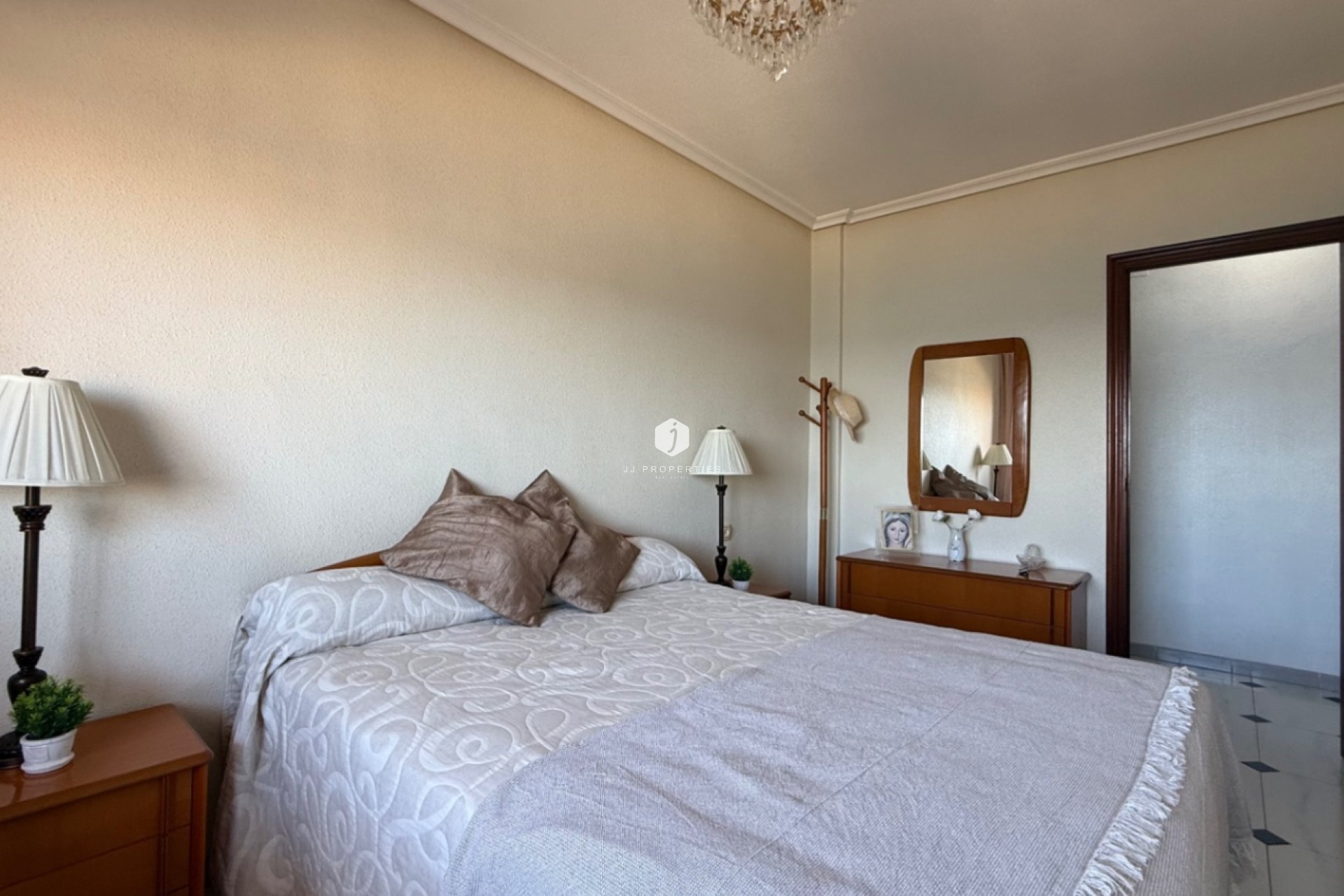 D'occasion - Appartement -
Torrevieja - Costa Blanca