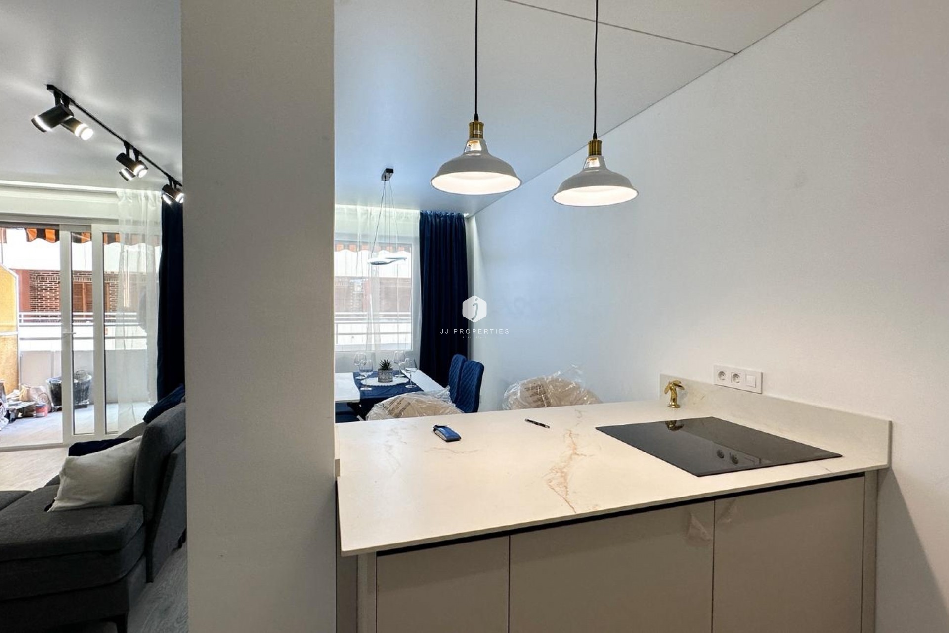 D'occasion - Appartement -
Torrevieja - Costa Blanca