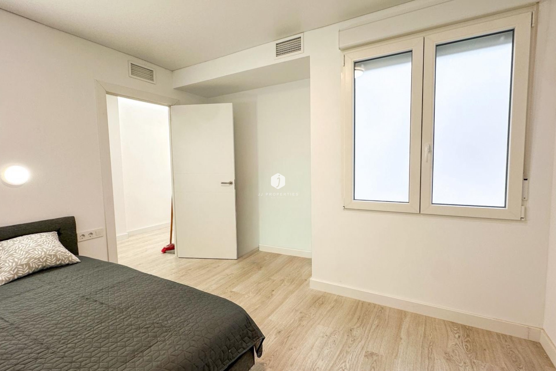 D'occasion - Appartement -
Torrevieja - Costa Blanca