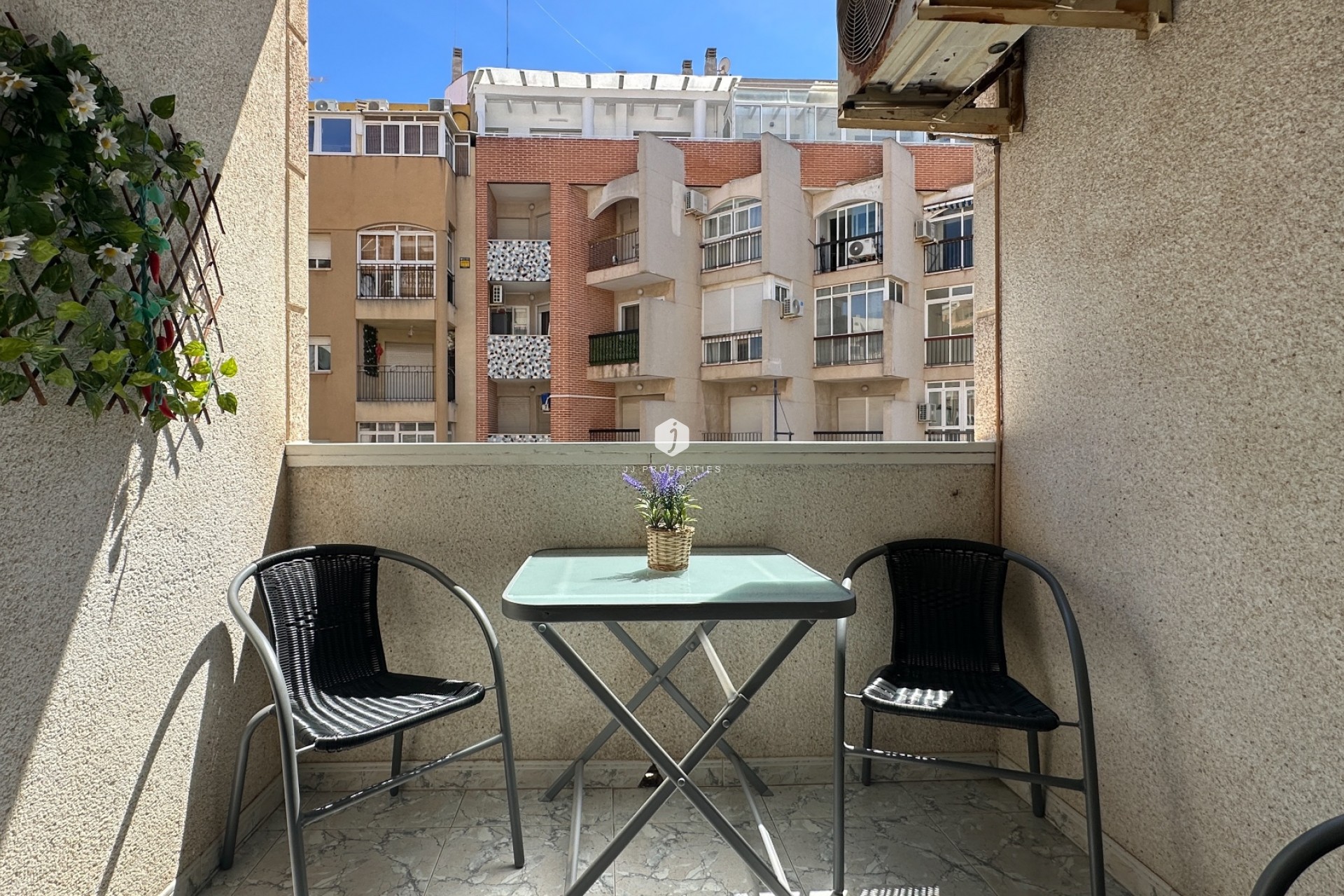 D'occasion - Appartement -
Torrevieja - Costa Blanca