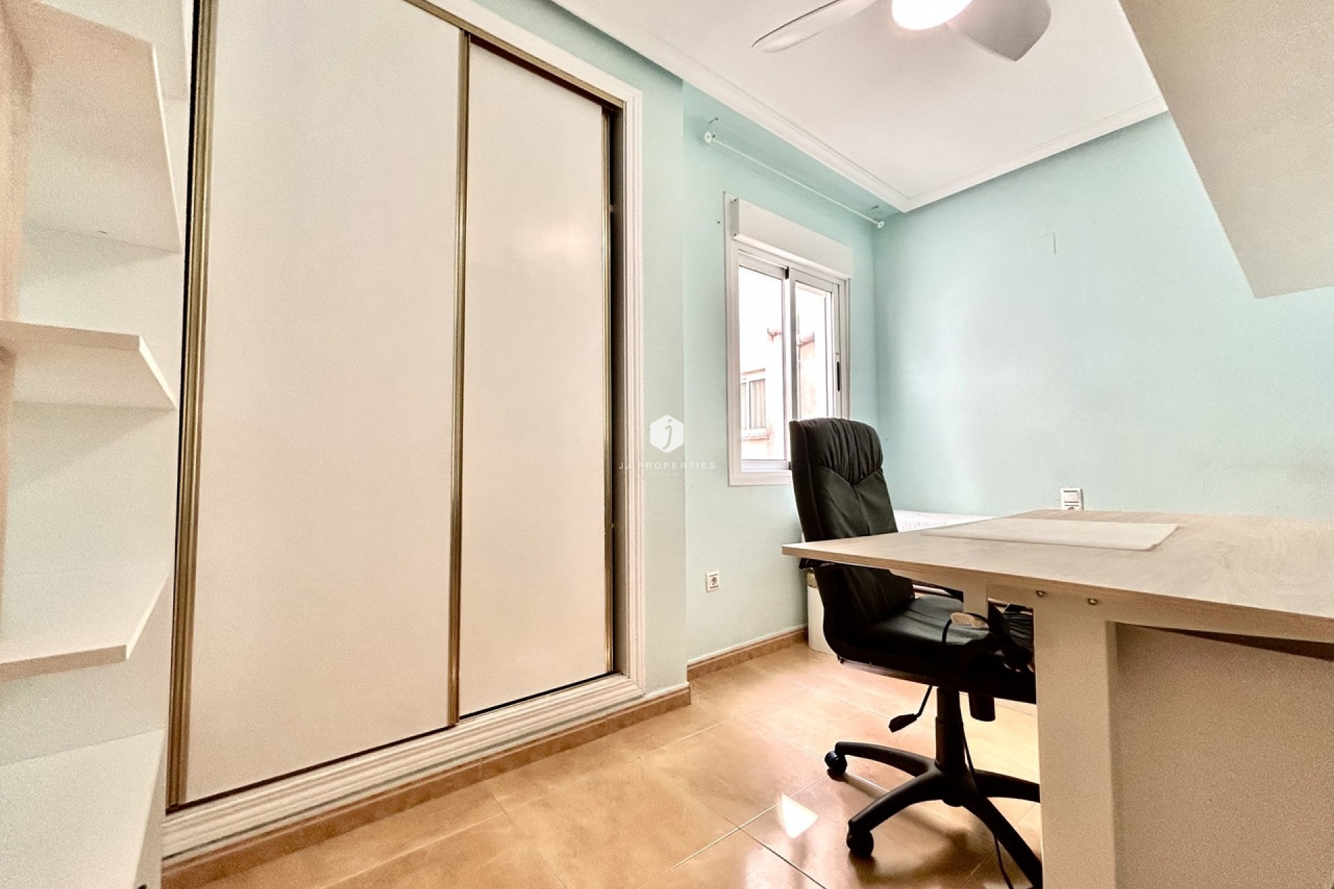 D'occasion - Appartement -
Torrevieja - Costa Blanca