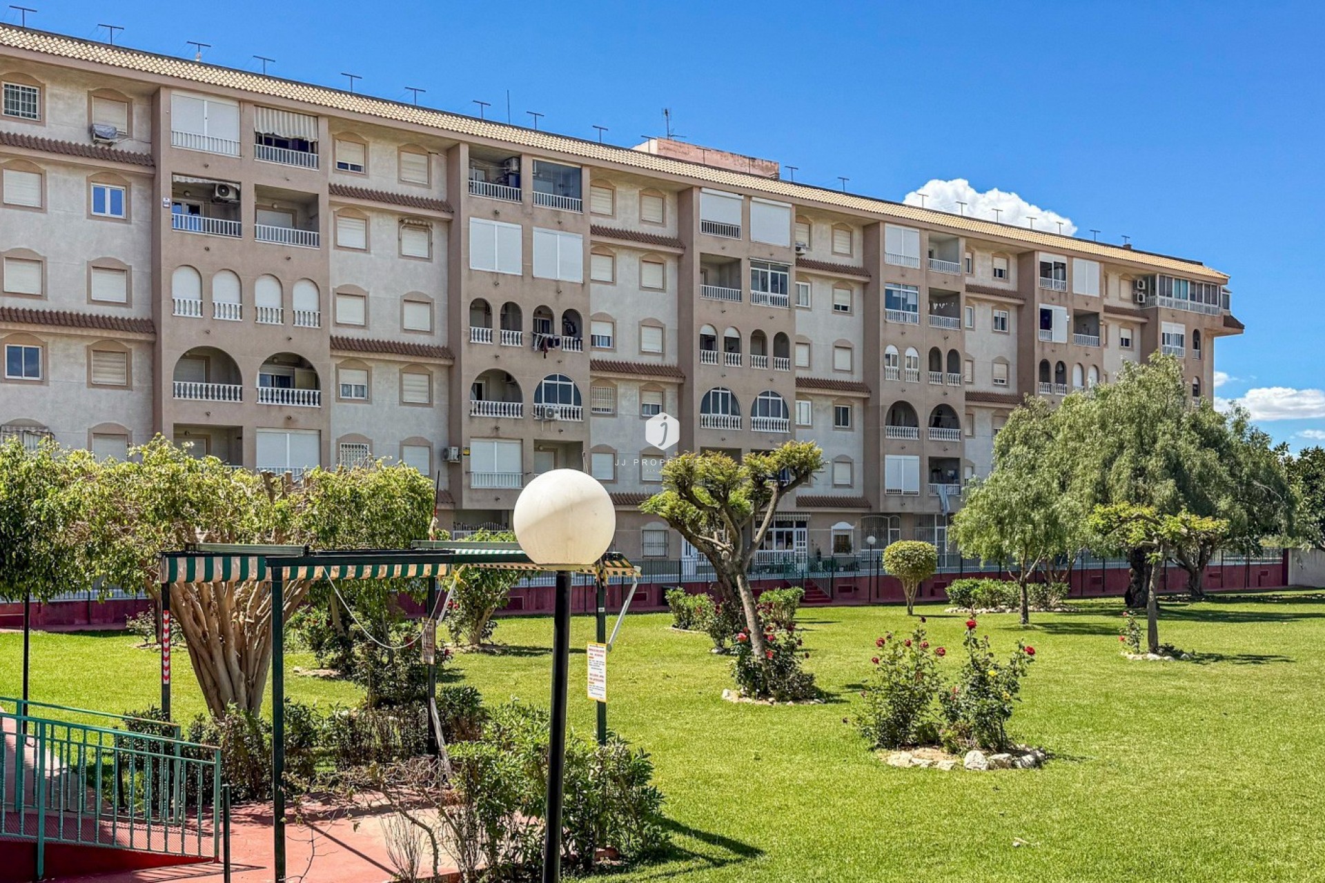 D'occasion - Appartement -
Torrevieja - Costa Blanca