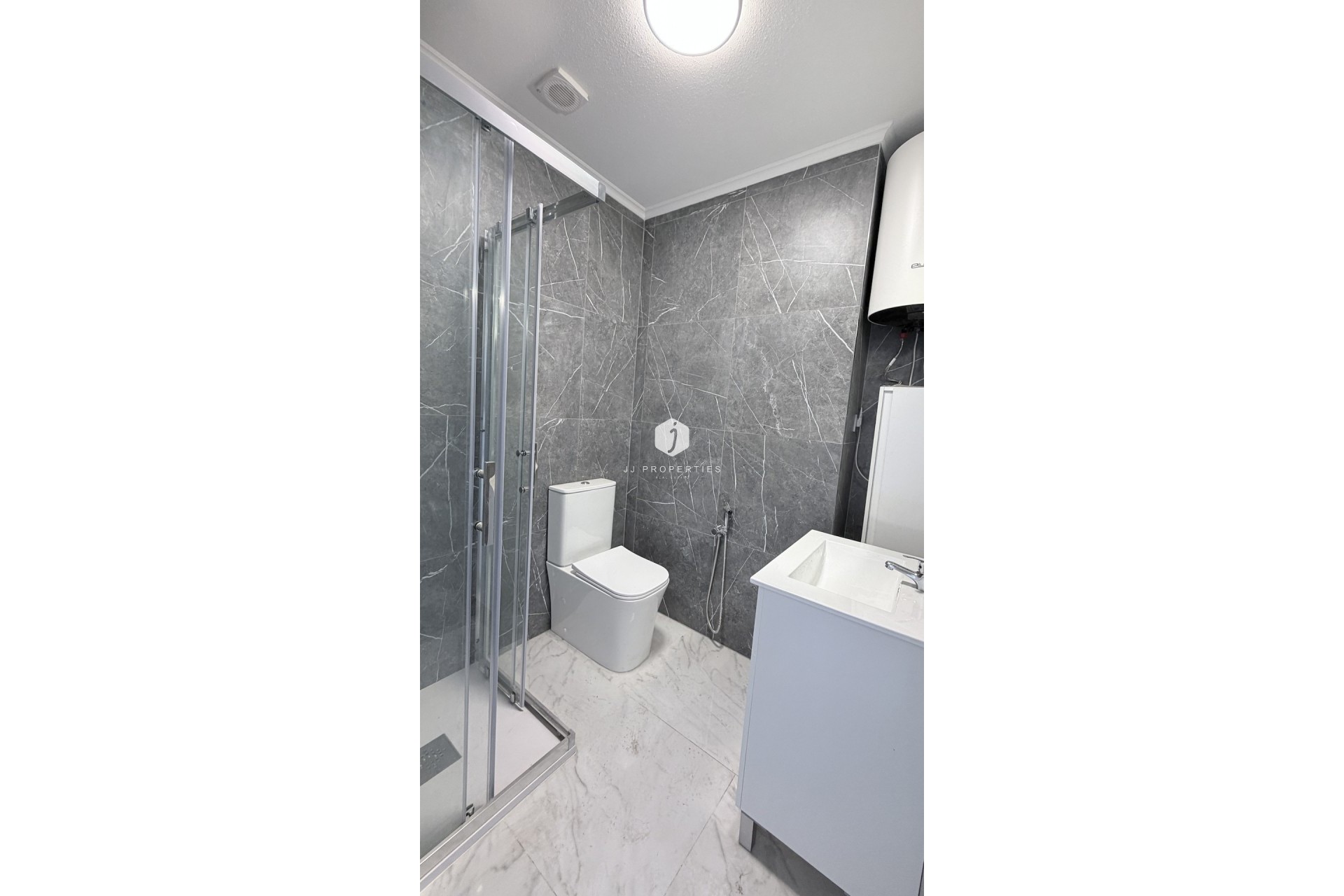 D'occasion - Appartement -
Torrevieja - Costa Blanca