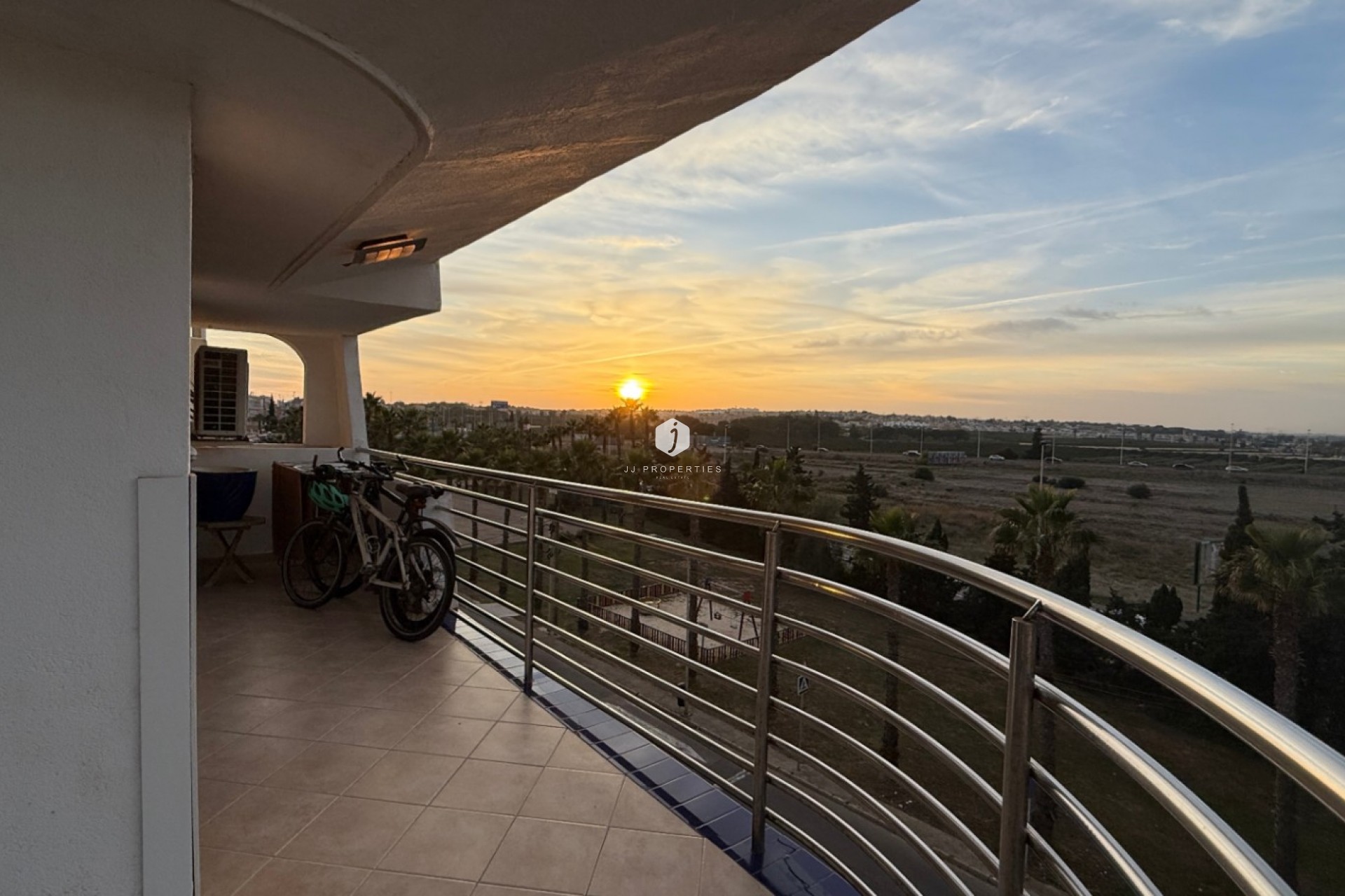D'occasion - Appartement -
Torrevieja - Costa Blanca