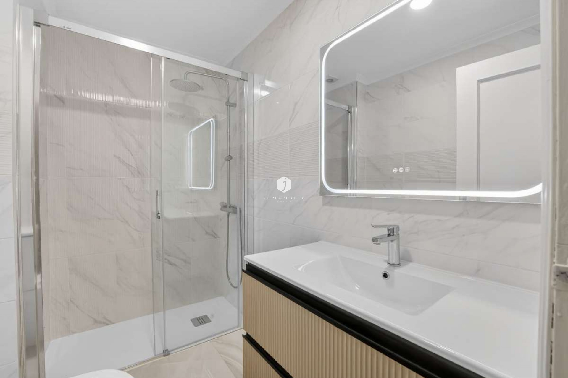 D'occasion - Appartement -
Torrevieja - Costa Blanca