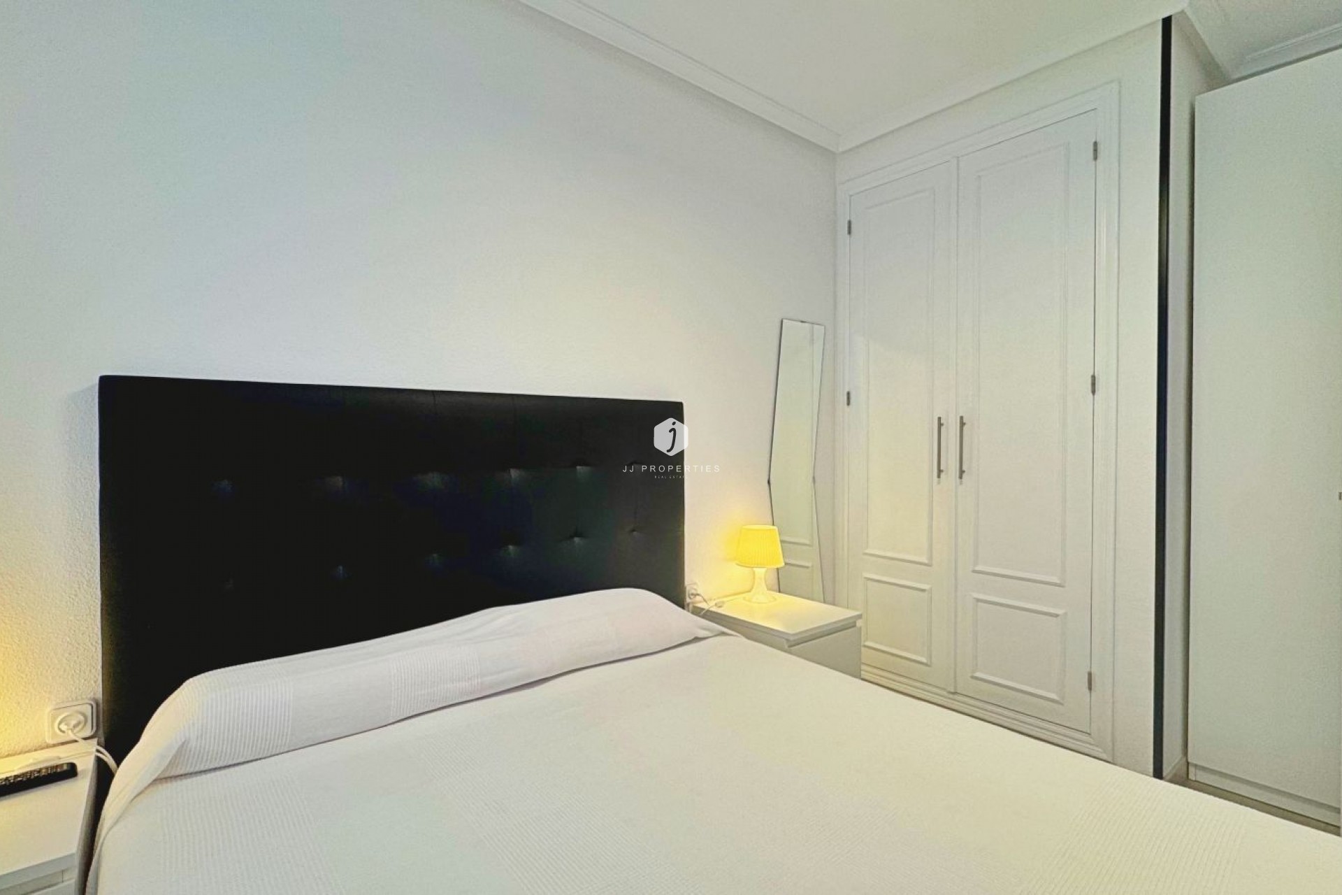 D'occasion - Appartement -
Torrevieja - Costa Blanca