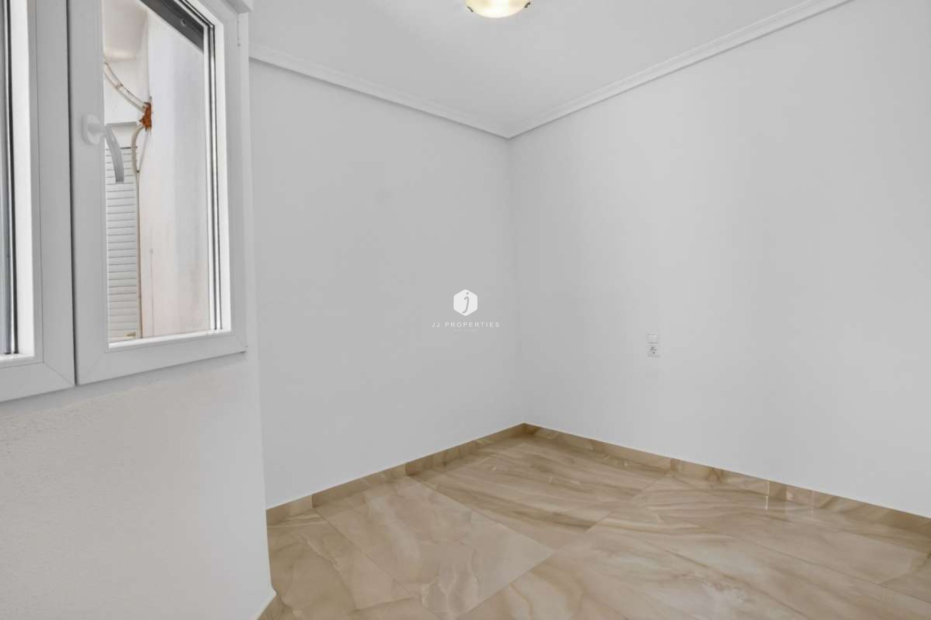 D'occasion - Appartement -
Torrevieja - Costa Blanca