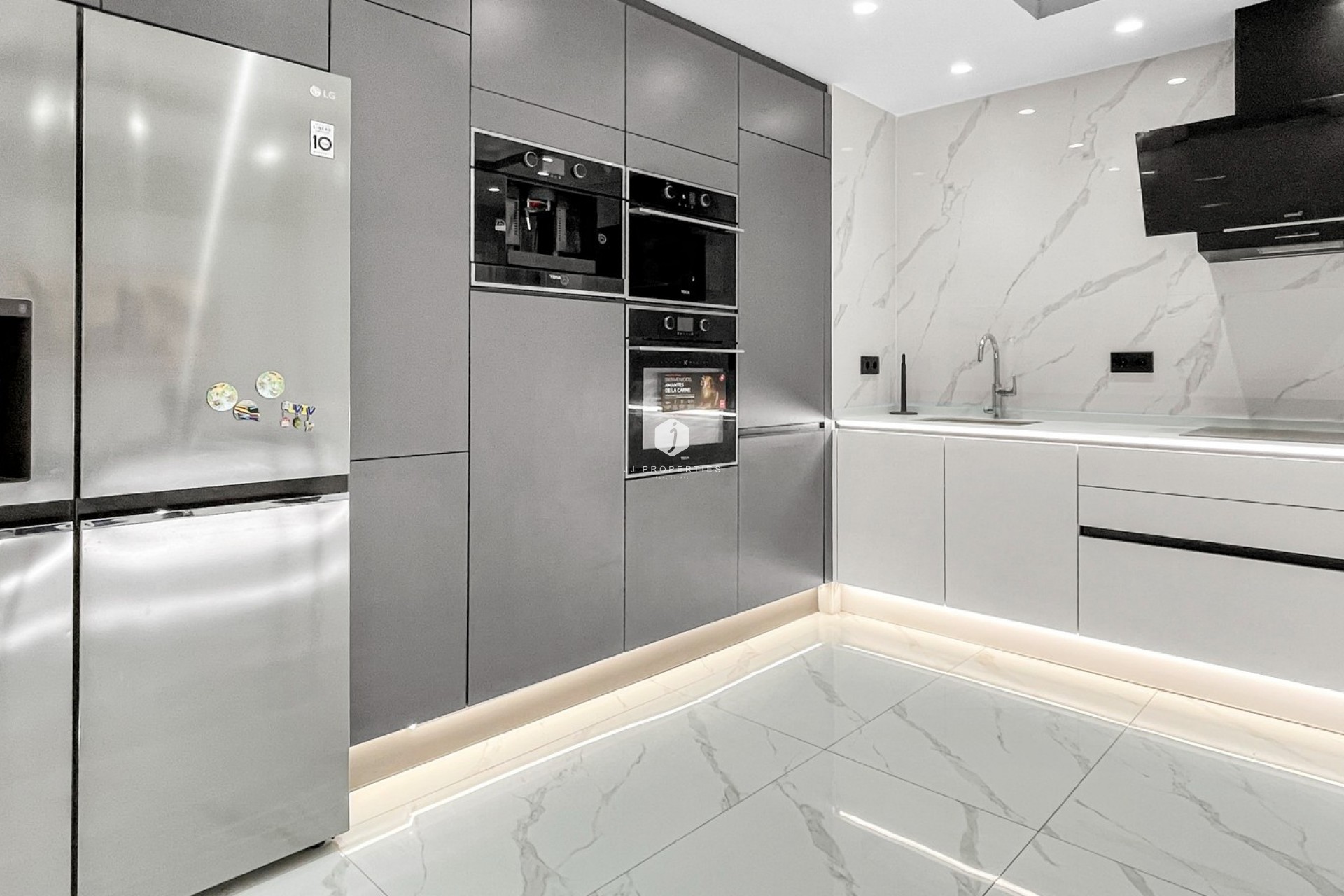 D'occasion - Appartement -
Torrevieja - Costa Blanca