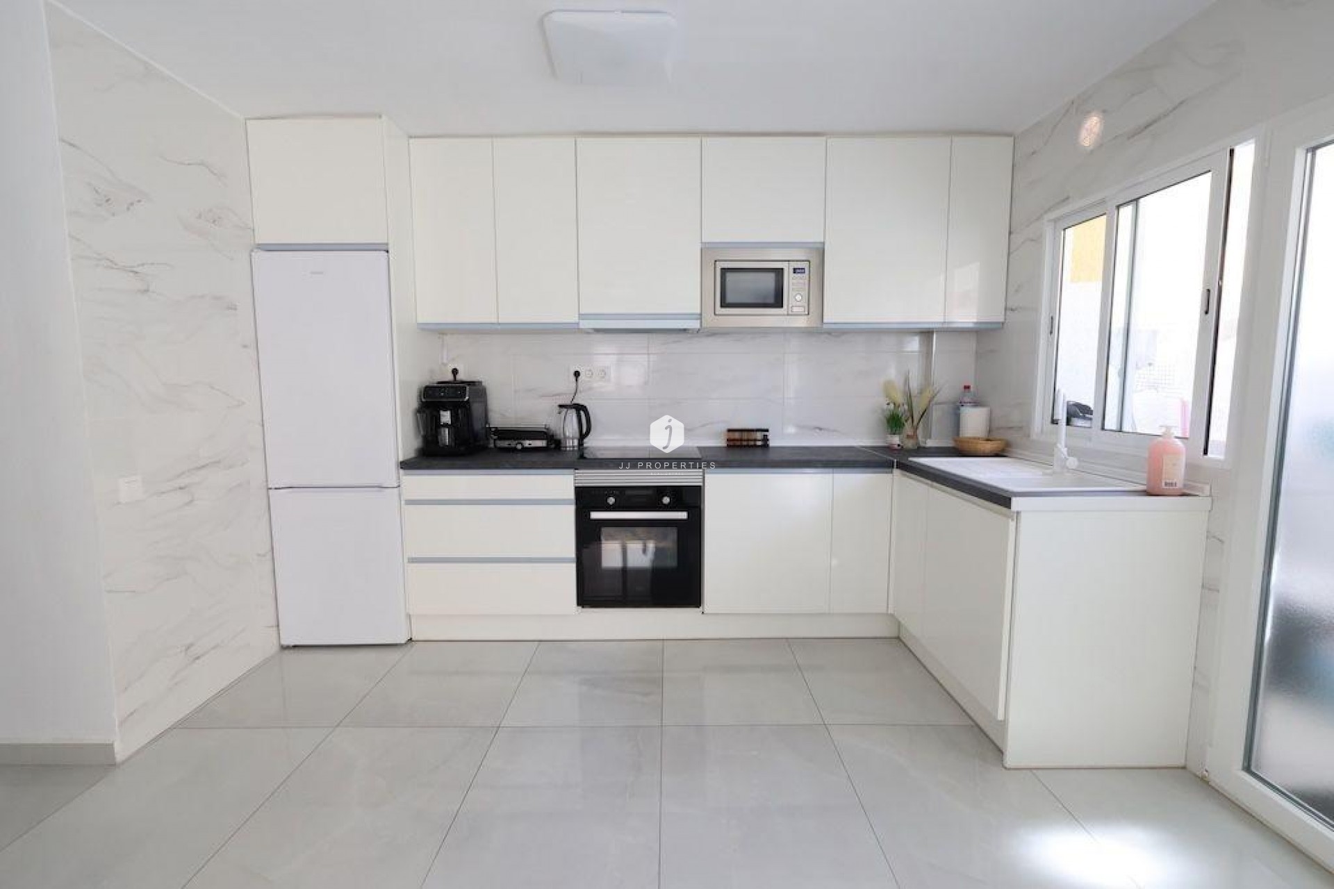 D'occasion - Appartement -
Torrevieja - Costa Blanca