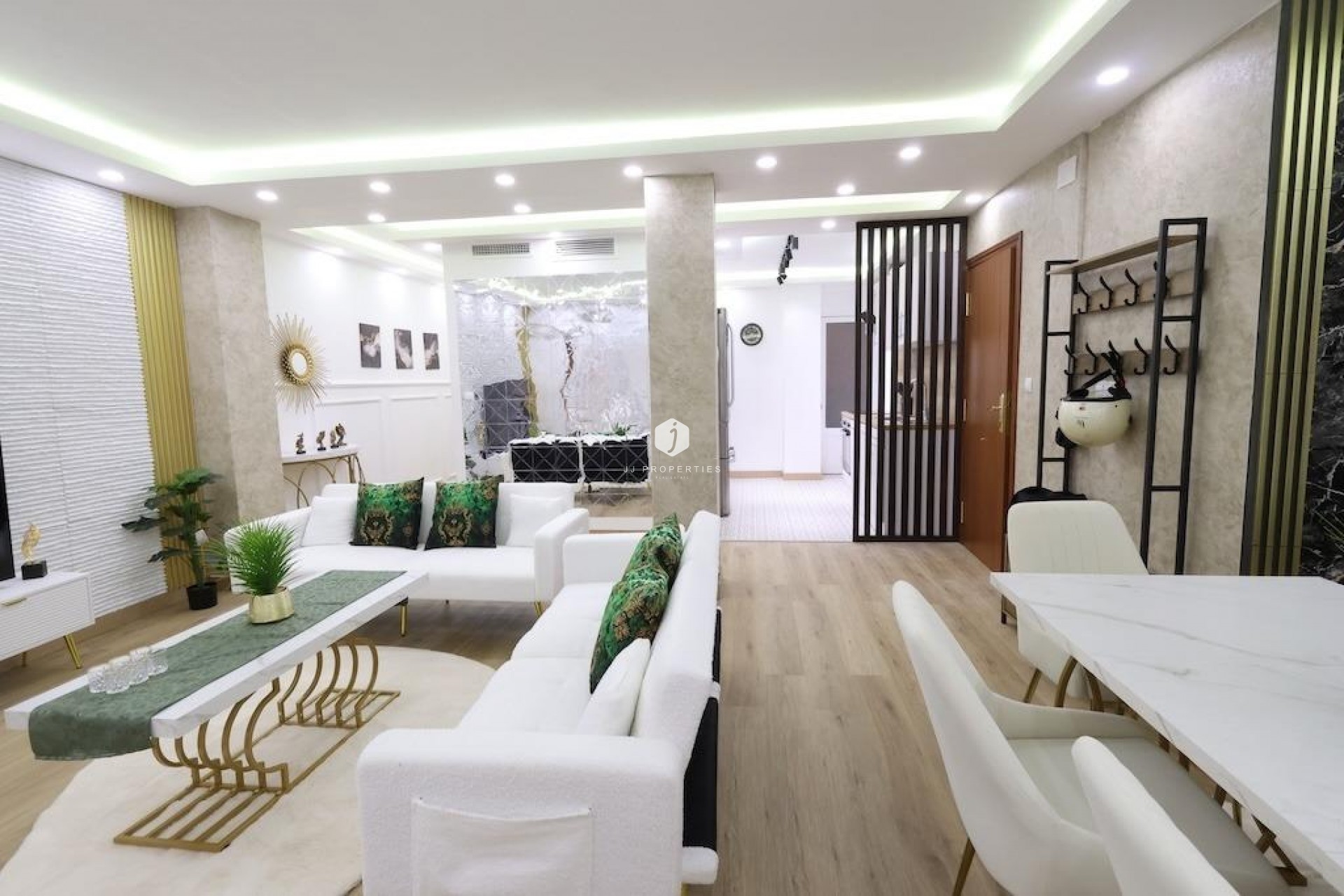 D'occasion - Appartement -
Torrevieja - Costa Blanca