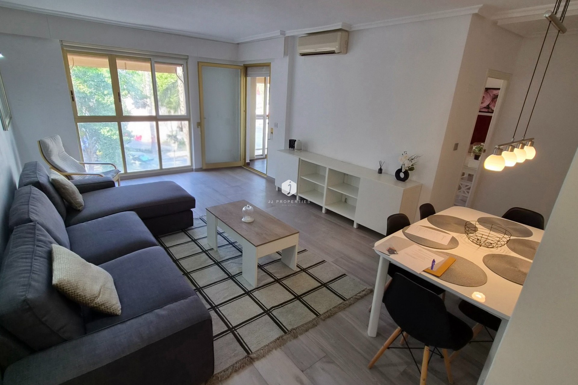 D'occasion - Appartement -
Torrevieja - Costa Blanca