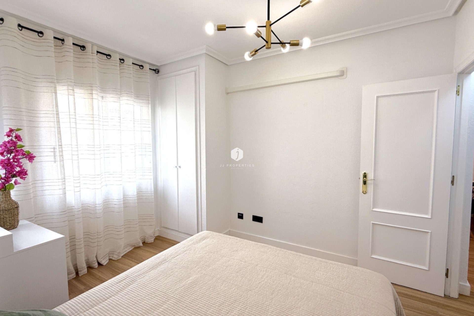 D'occasion - Appartement -
Torrevieja - Costa Blanca