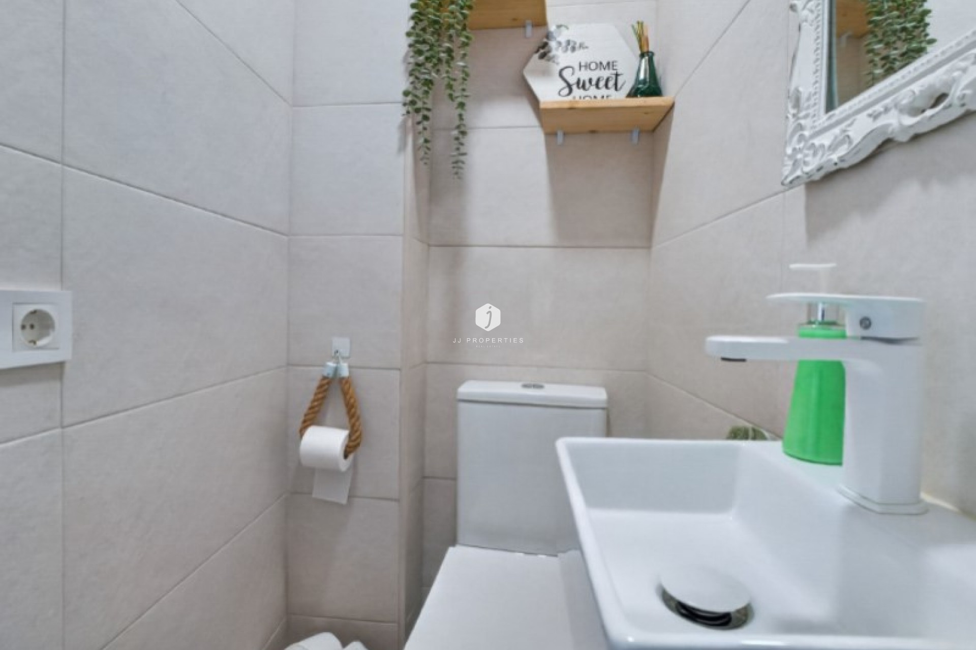 D'occasion - Appartement -
Torrevieja - Costa Blanca