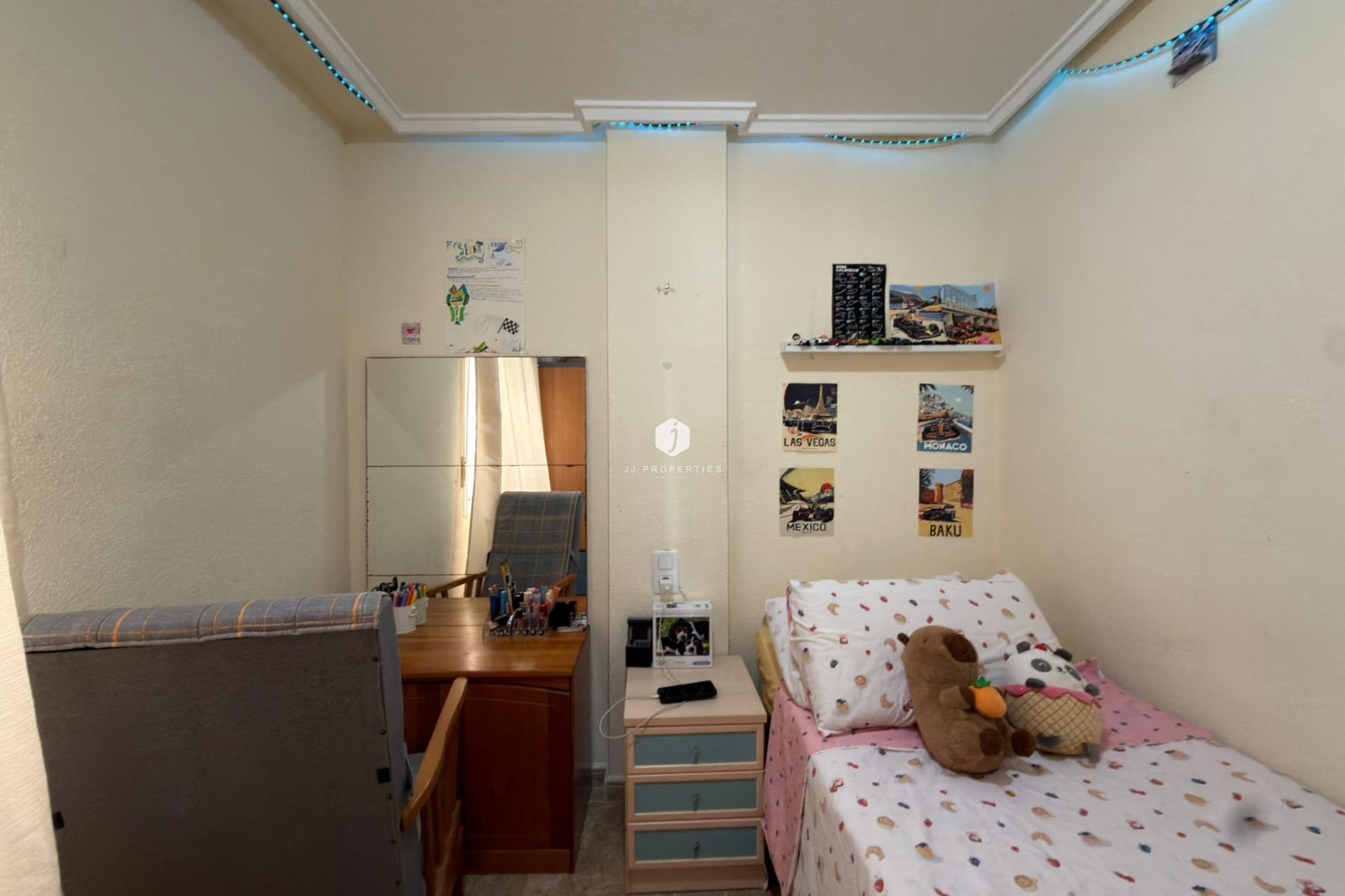 D'occasion - Appartement -
Torrevieja - Curva Del Palangre