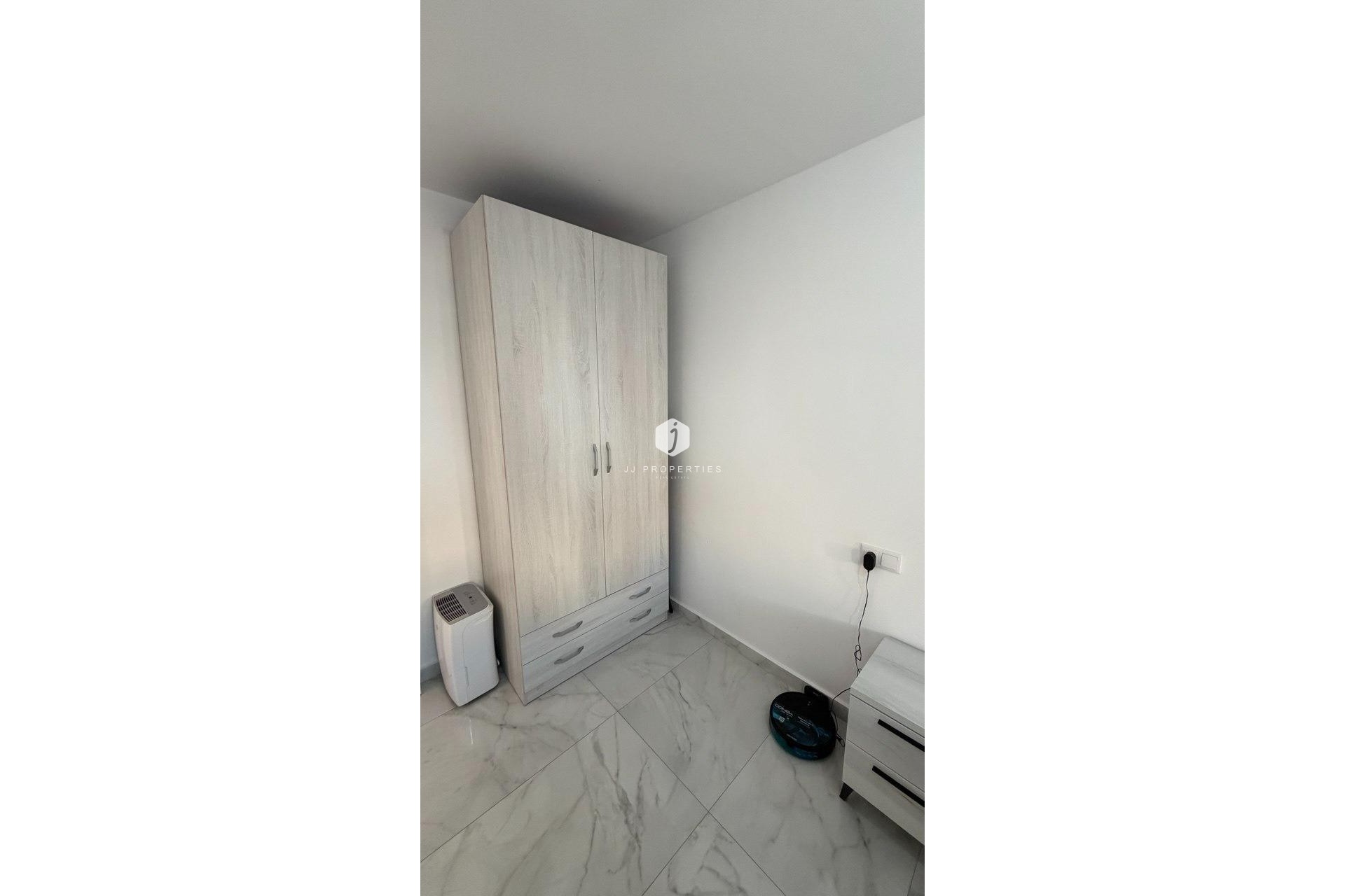 D'occasion - Appartement -
Torrevieja - Curva Del Palangre