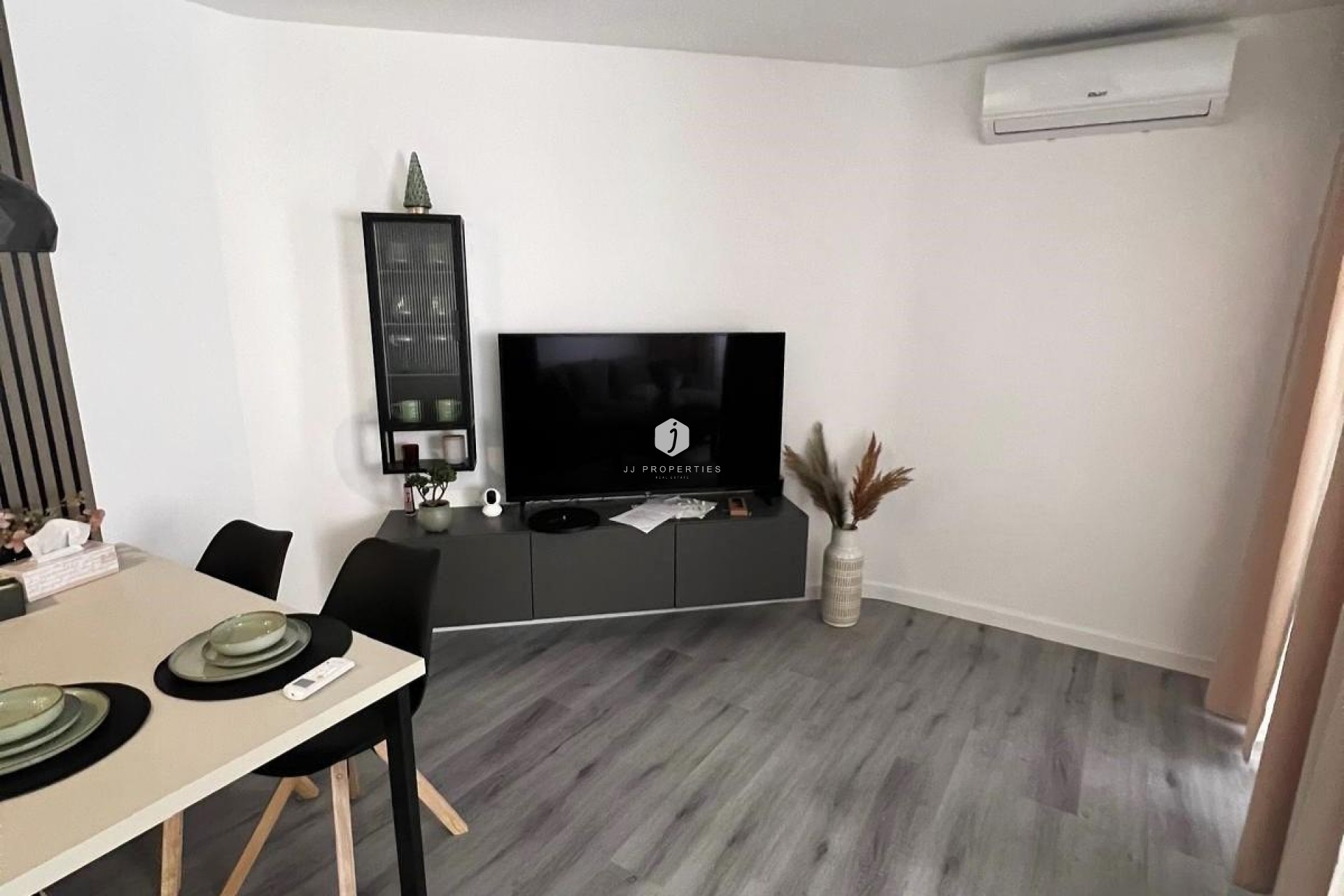 D'occasion - Appartement -
Torrevieja - Curva Del Palangre