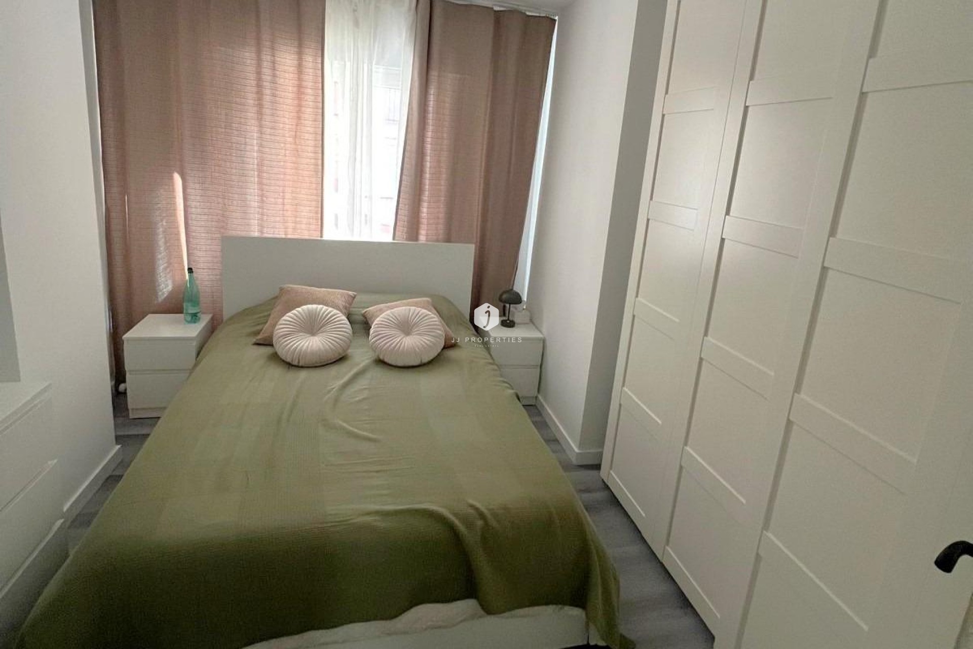D'occasion - Appartement -
Torrevieja - Curva Del Palangre