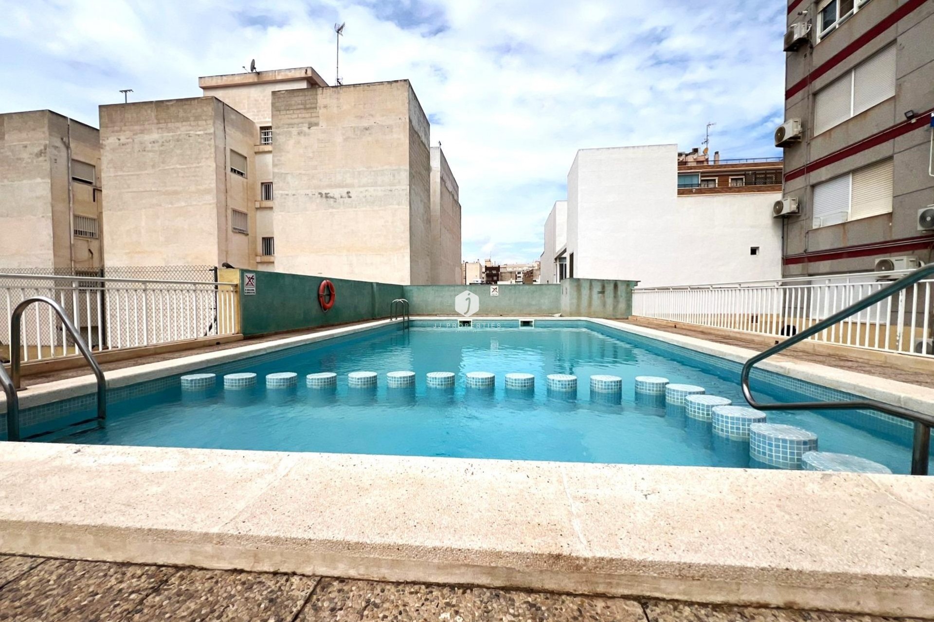 D'occasion - Appartement -
Torrevieja - El molino