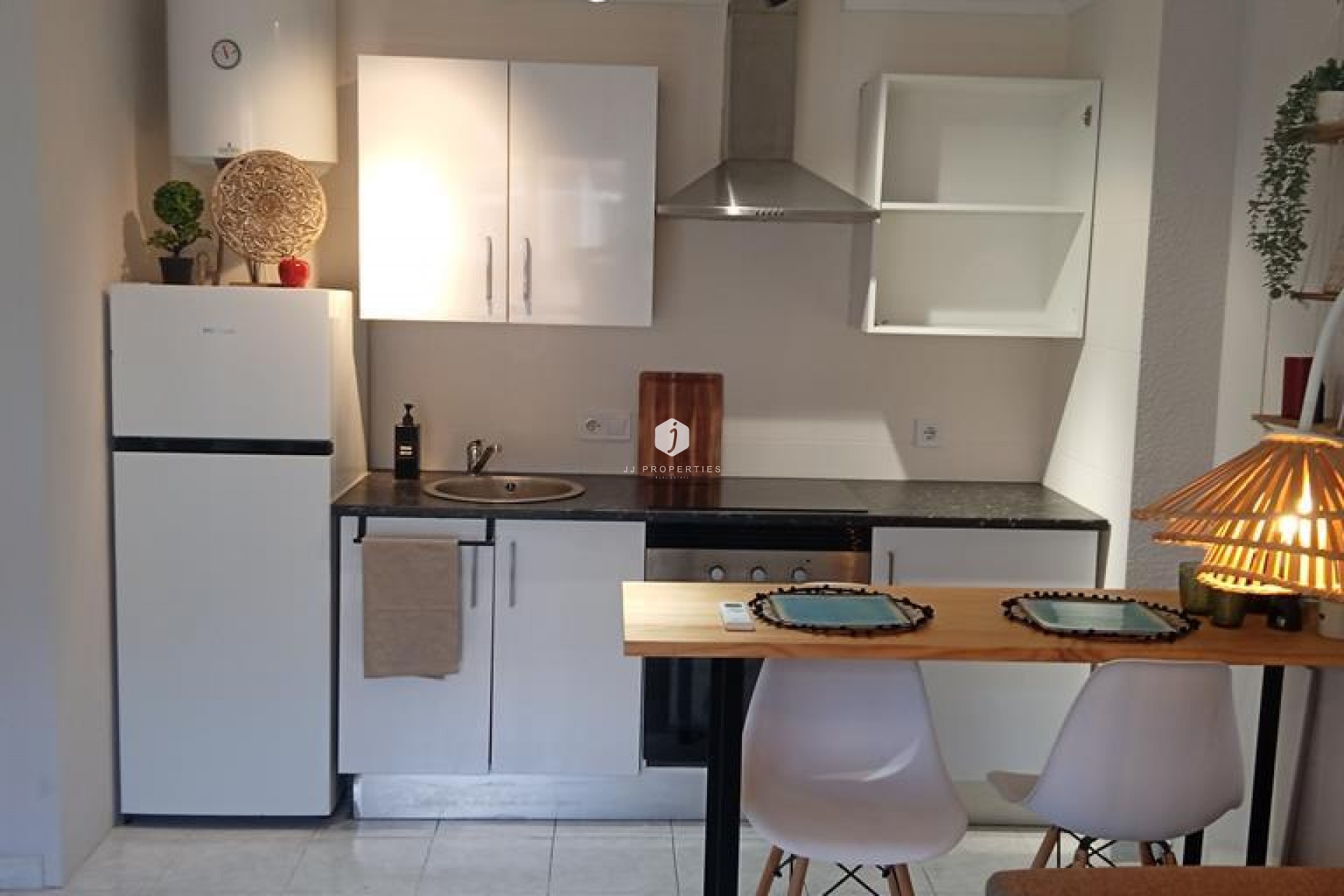 D'occasion - Appartement -
Torrevieja - El molino