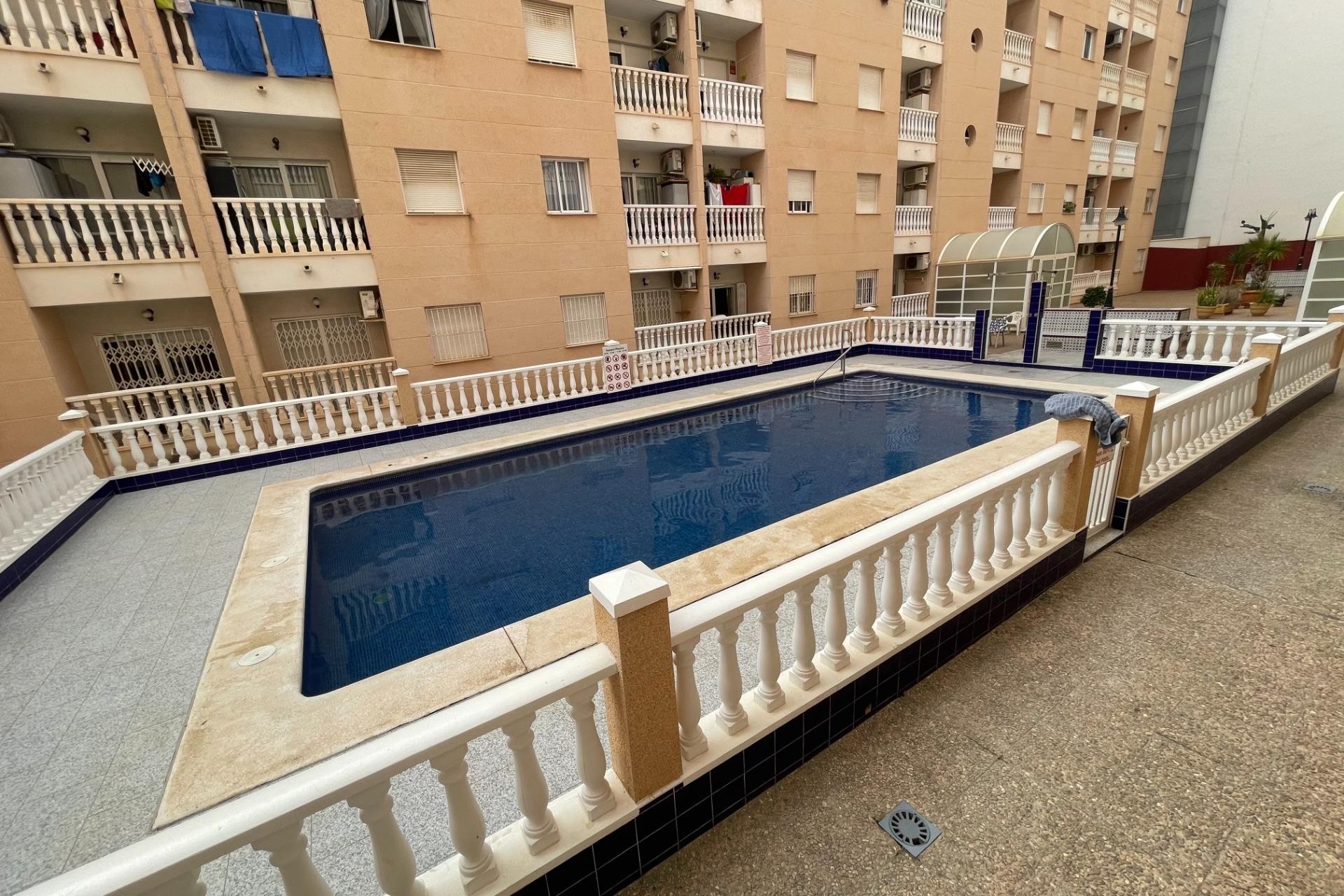 D'occasion - Appartement -
Torrevieja - Estacion de autobuses