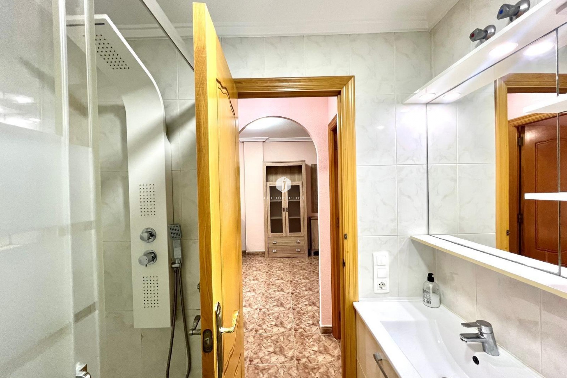 D'occasion - Appartement -
Torrevieja - Estacion de autobuses