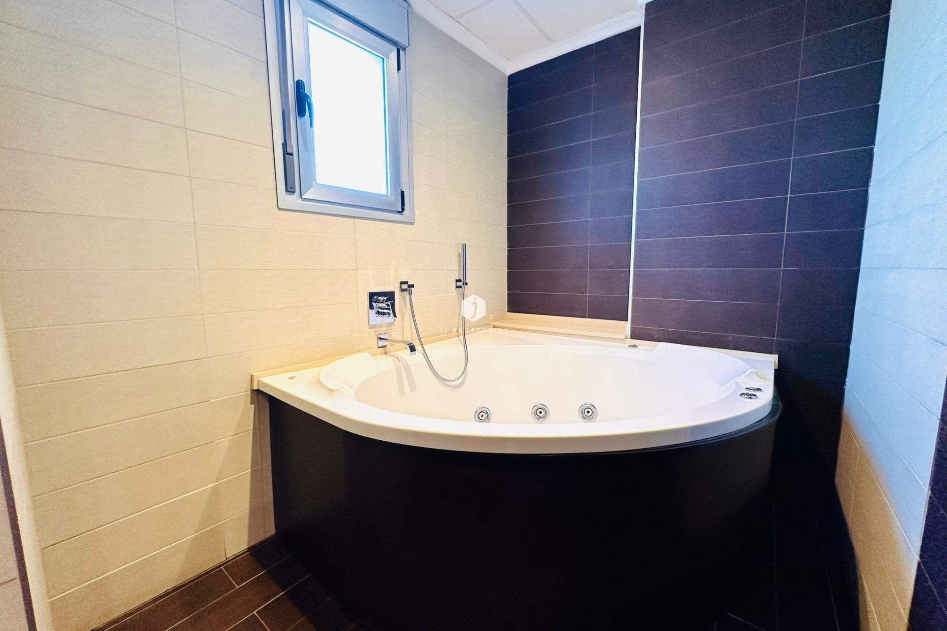 D'occasion - Appartement -
Torrevieja - Estacion de autobuses