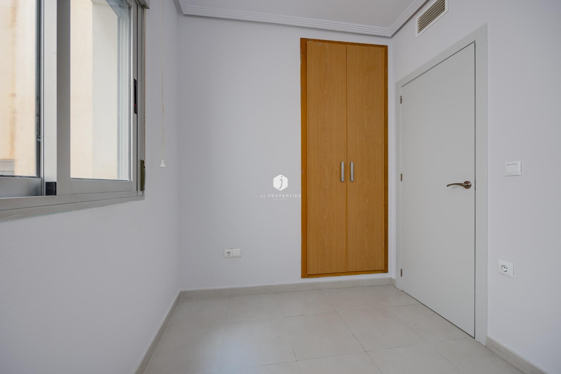 D'occasion - Appartement -
Torrevieja - Estacion de autobuses