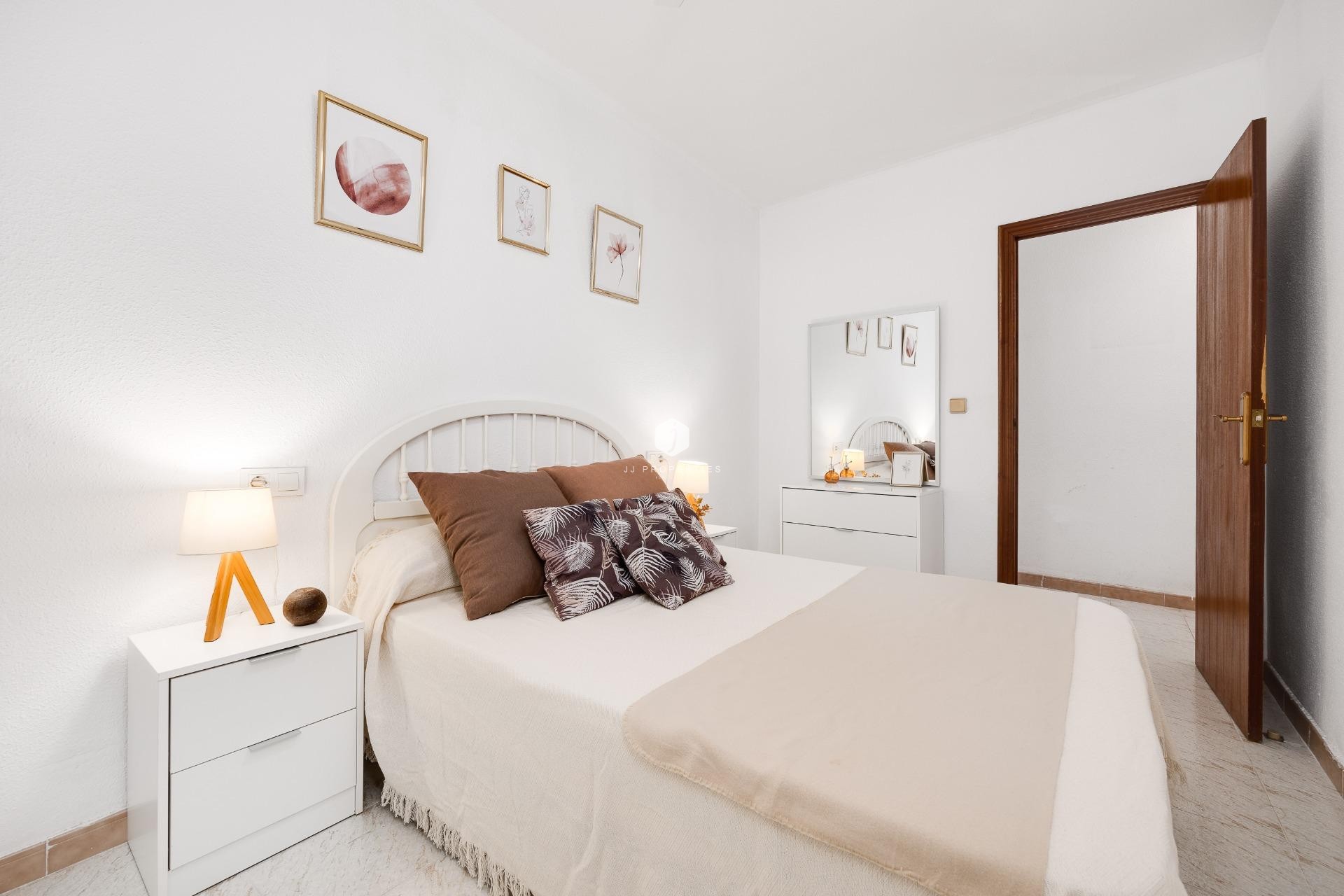 D'occasion - Appartement -
Torrevieja - Estacion de autobuses